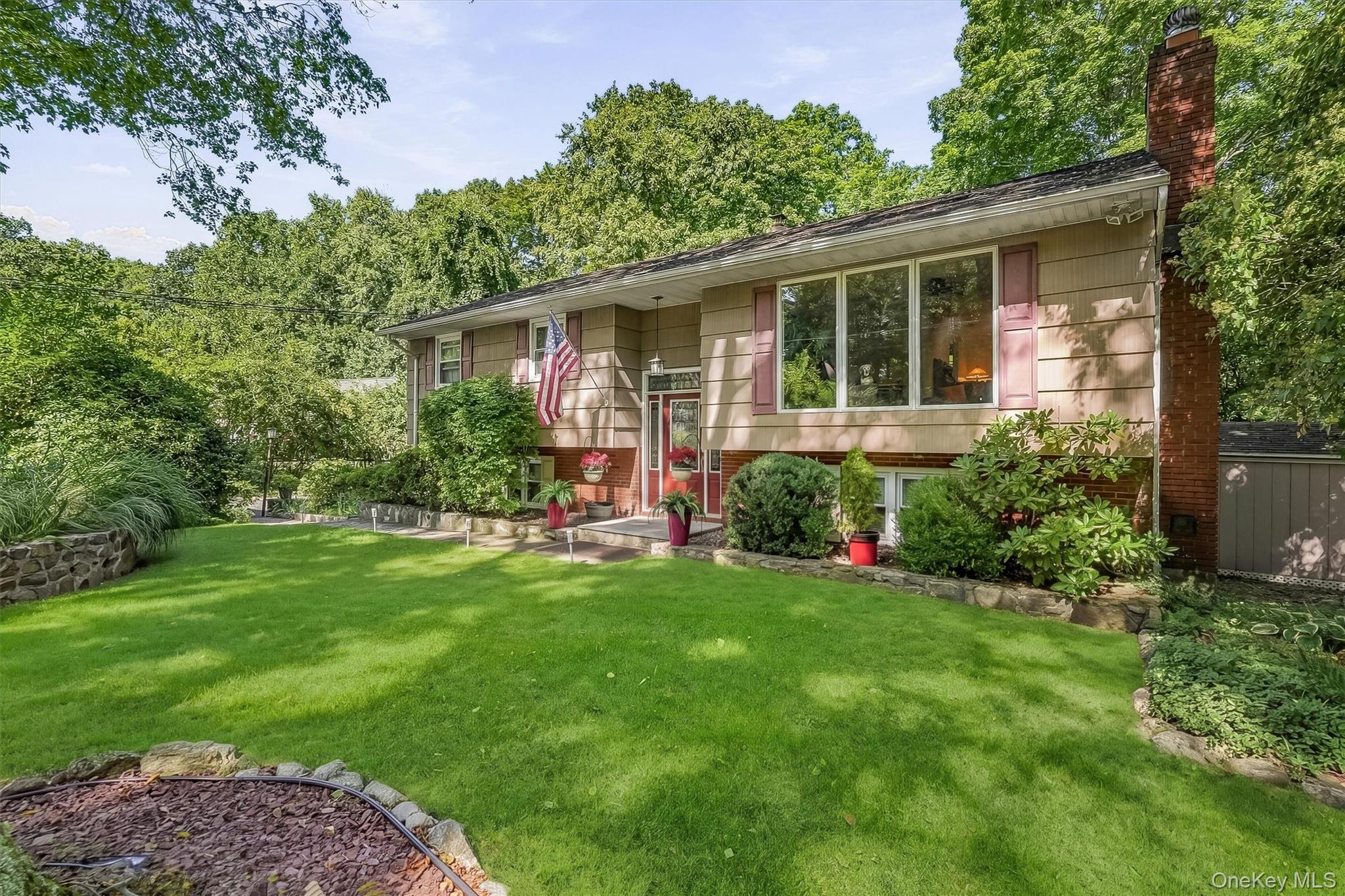 18 Fieldstone Lane – For Sale photo 3