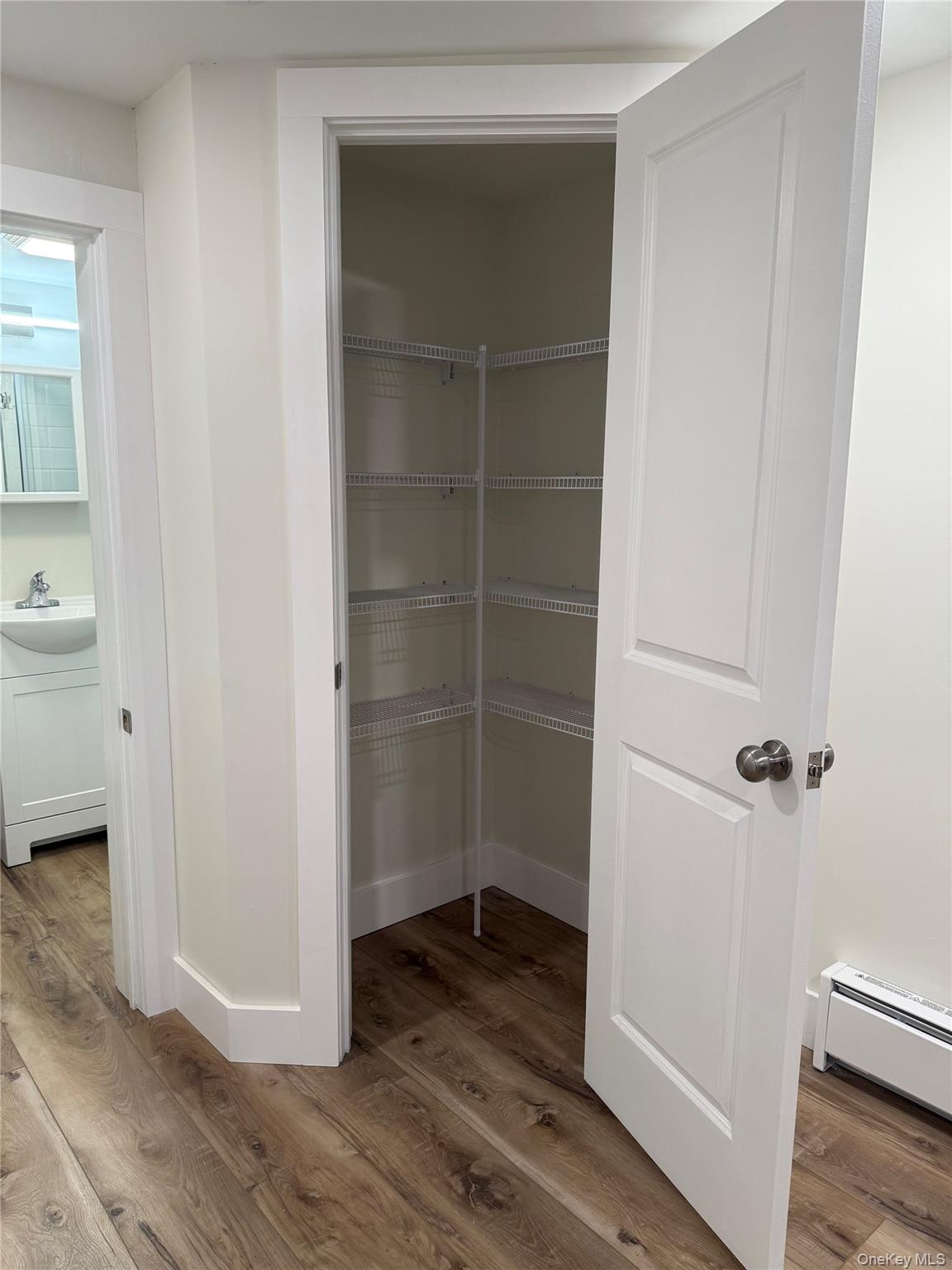 32 Ketchum Road, Unit Bsmt photo 15