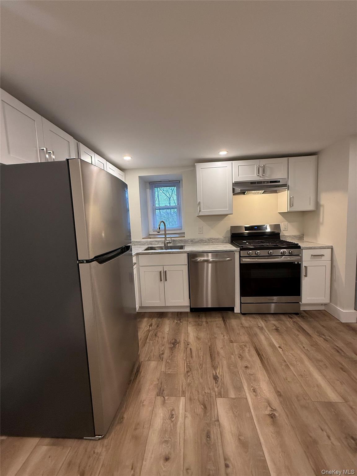 32 Ketchum Road, Unit Bsmt photo 13