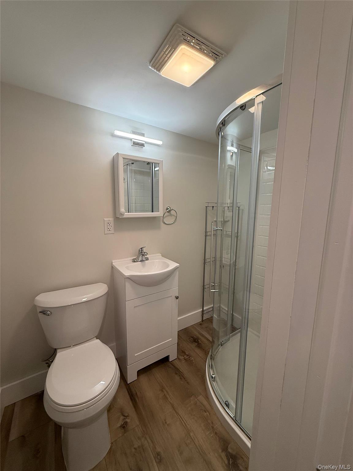 32 Ketchum Road, Unit Bsmt photo 17
