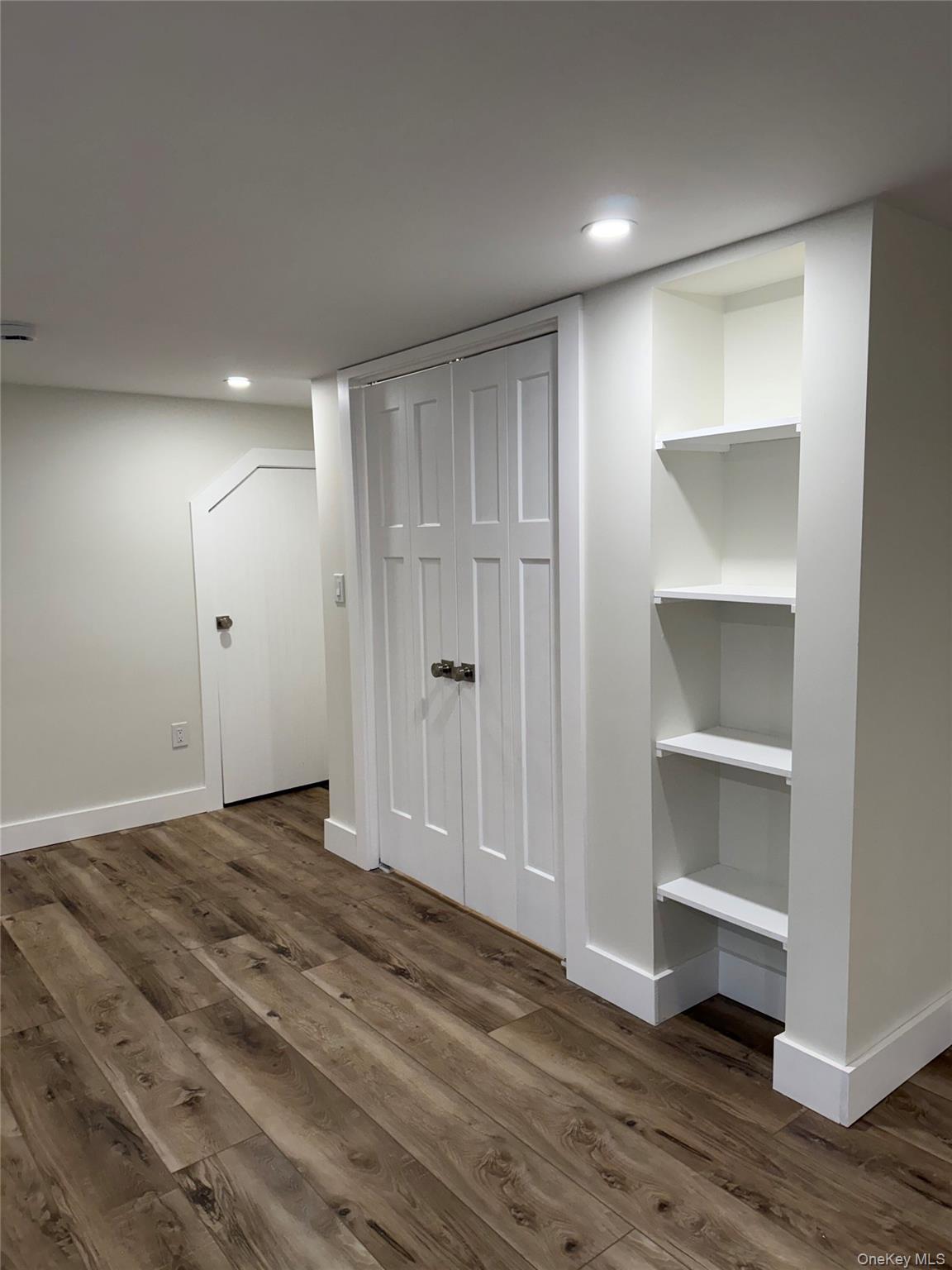 32 Ketchum Road, Unit Bsmt photo 4