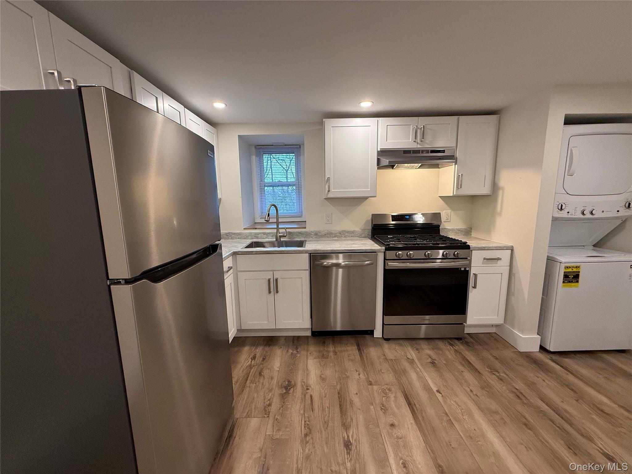 32 Ketchum Road, Unit Bsmt photo 12