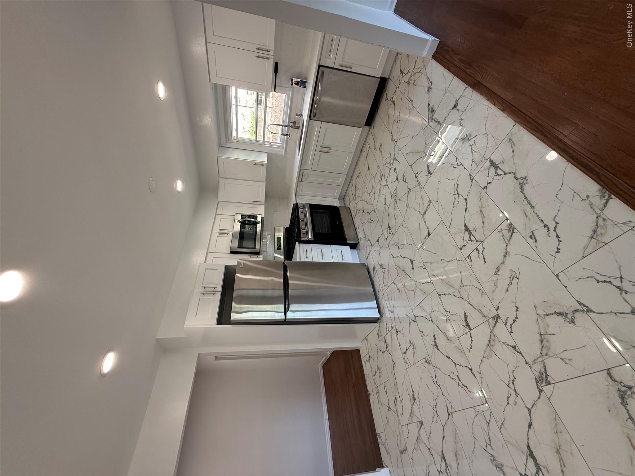 85 Halley Street N, Unit 3 (top) photo 5