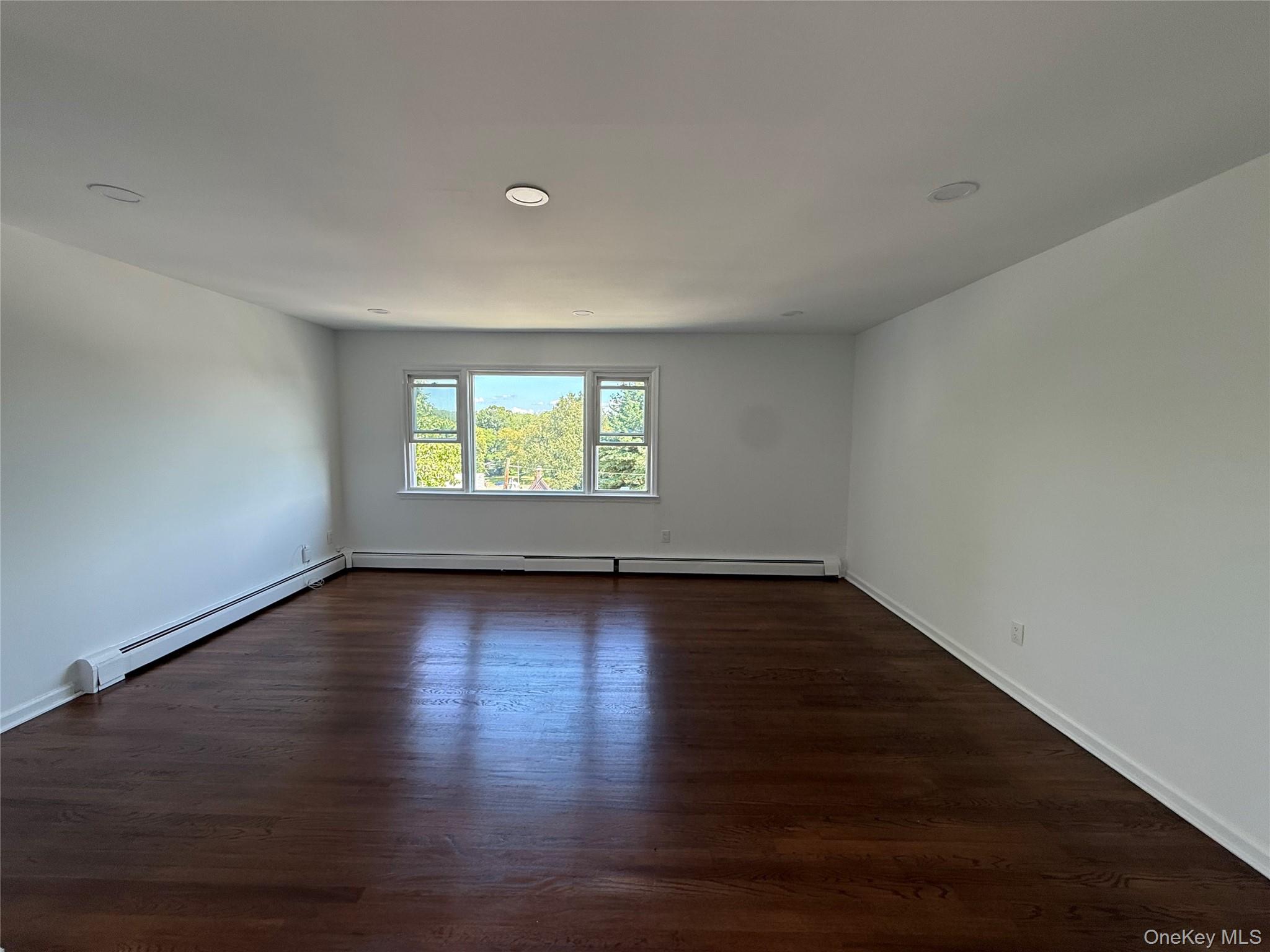 85 Halley Street N, Unit 3 (top) photo 3