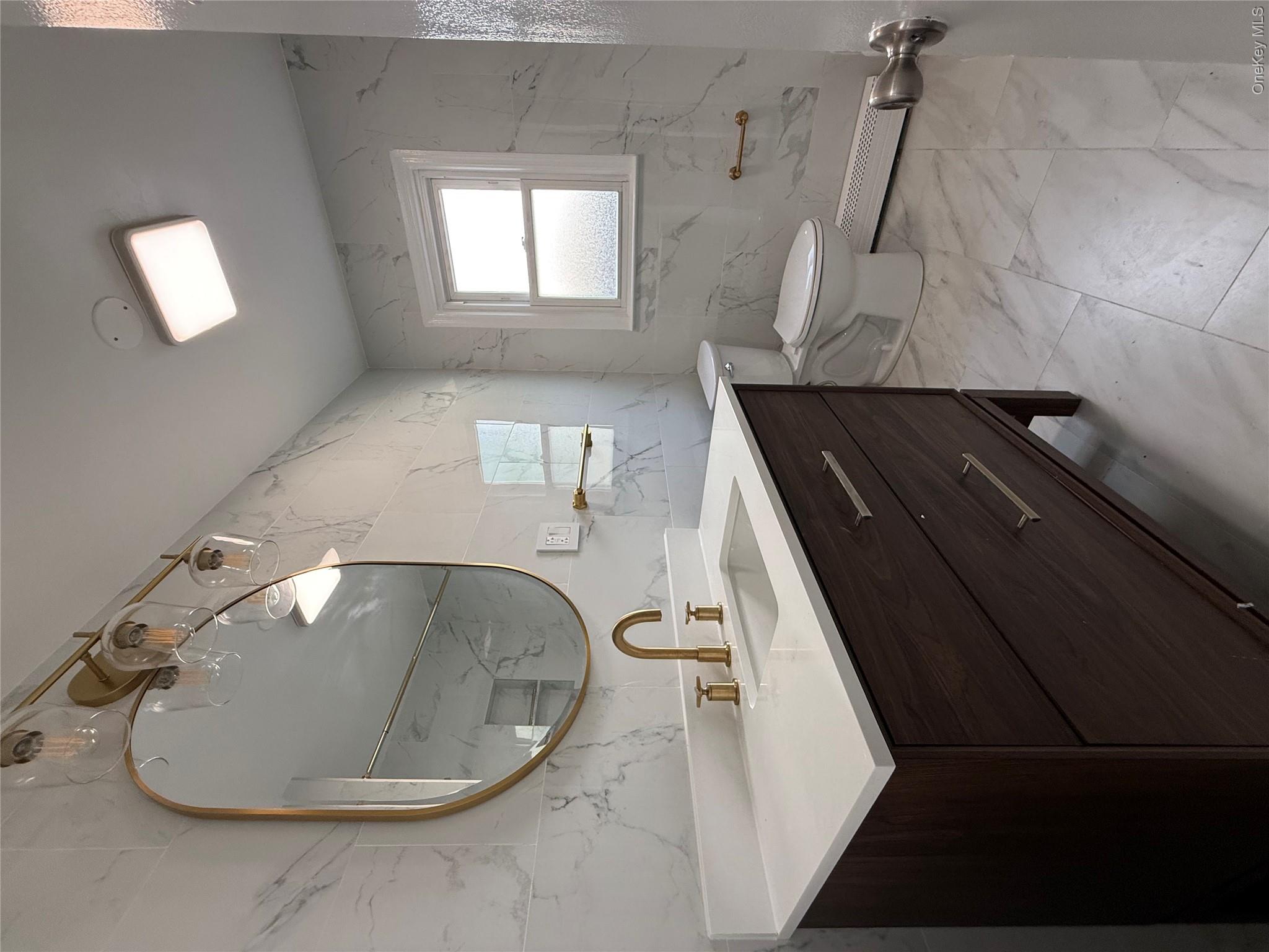 85 Halley Street N, Unit 3 (top) photo 6