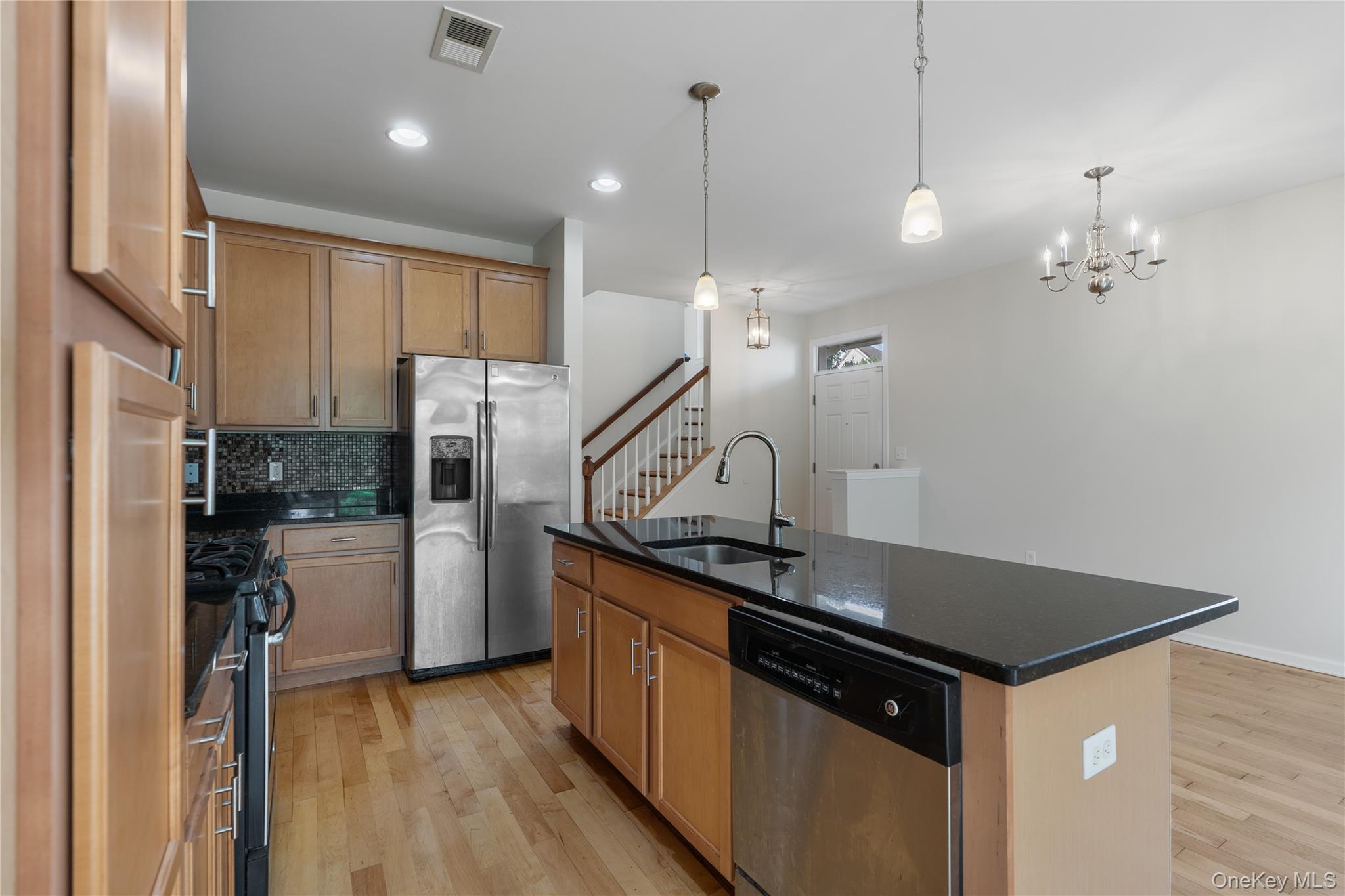 34 Field Stone Drive – For Sale photo 8