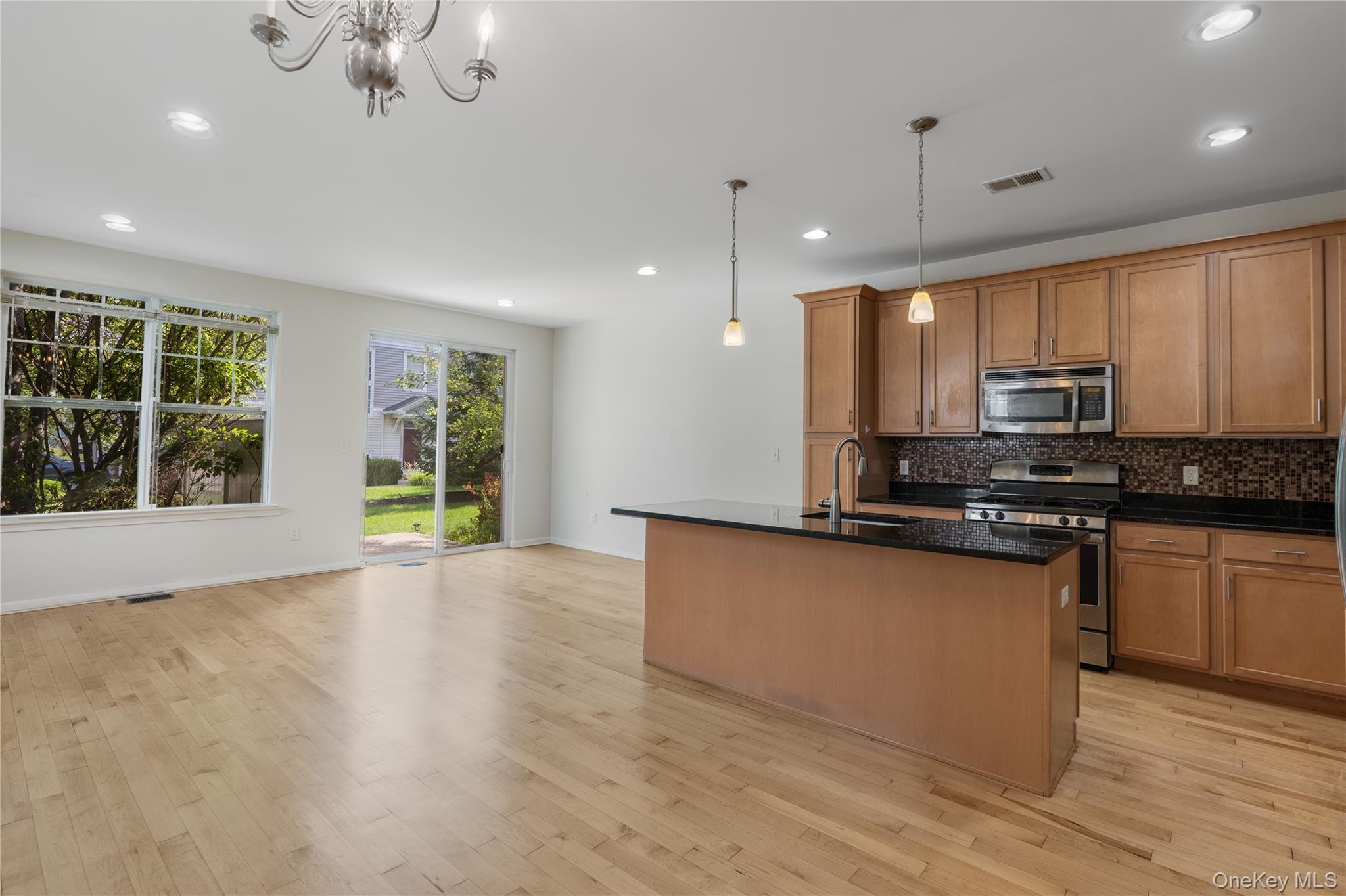 34 Field Stone Drive – For Sale photo 5