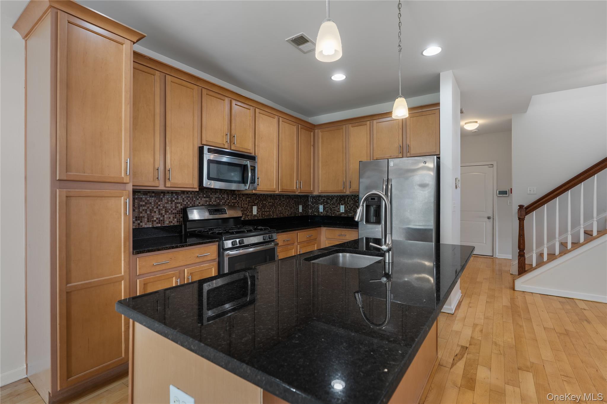 34 Field Stone Drive – For Sale photo 7