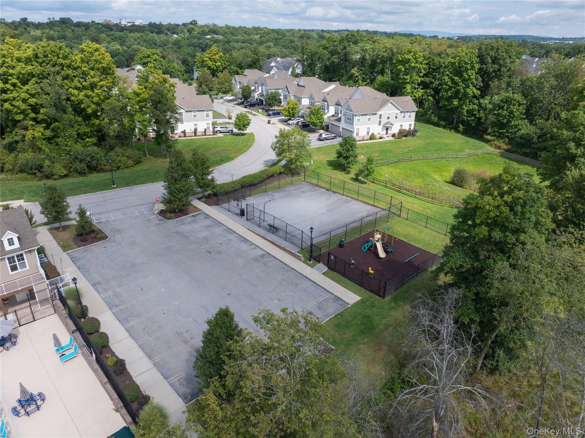 34 Field Stone Drive – For Sale photo 20