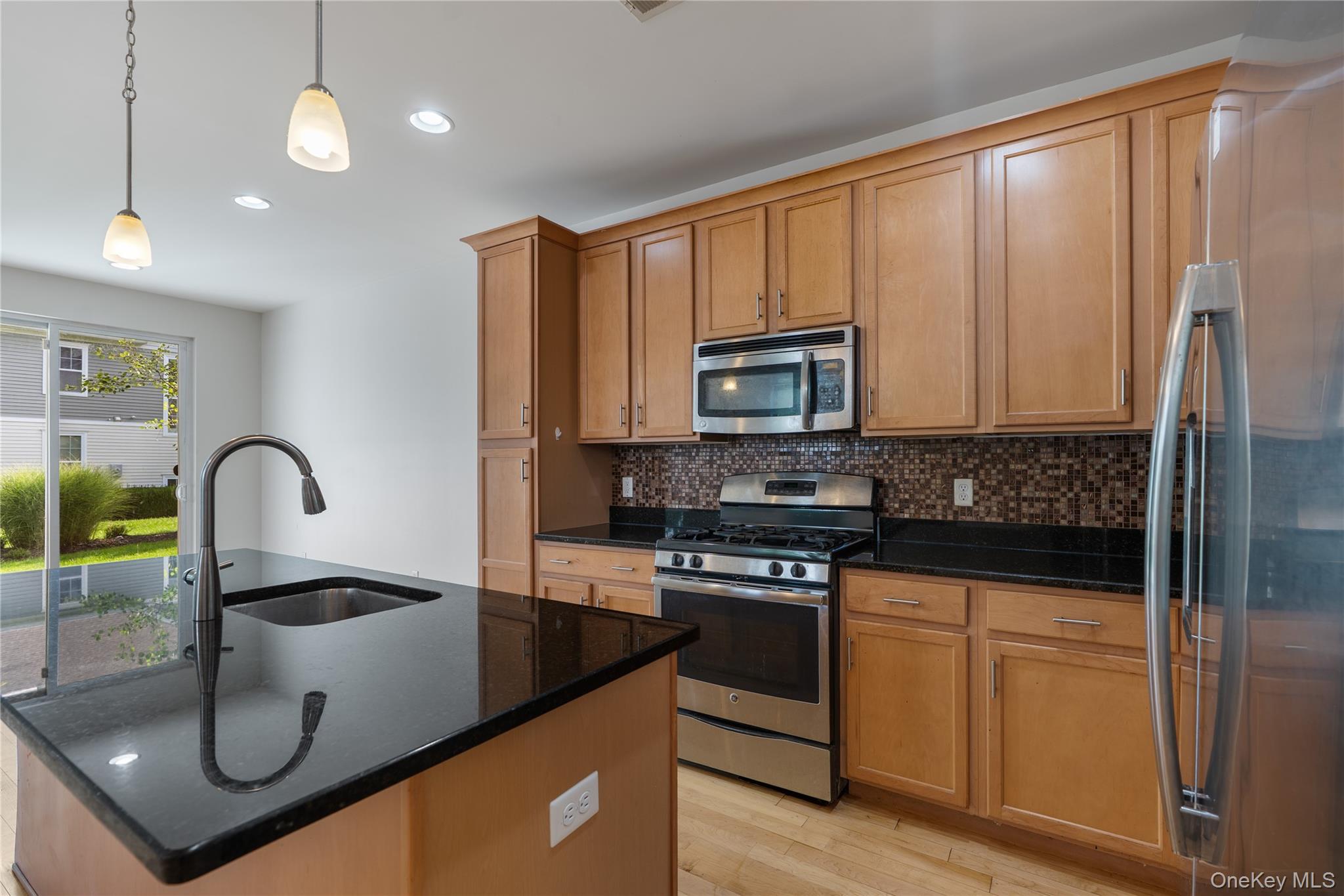 34 Field Stone Drive – For Sale photo 9