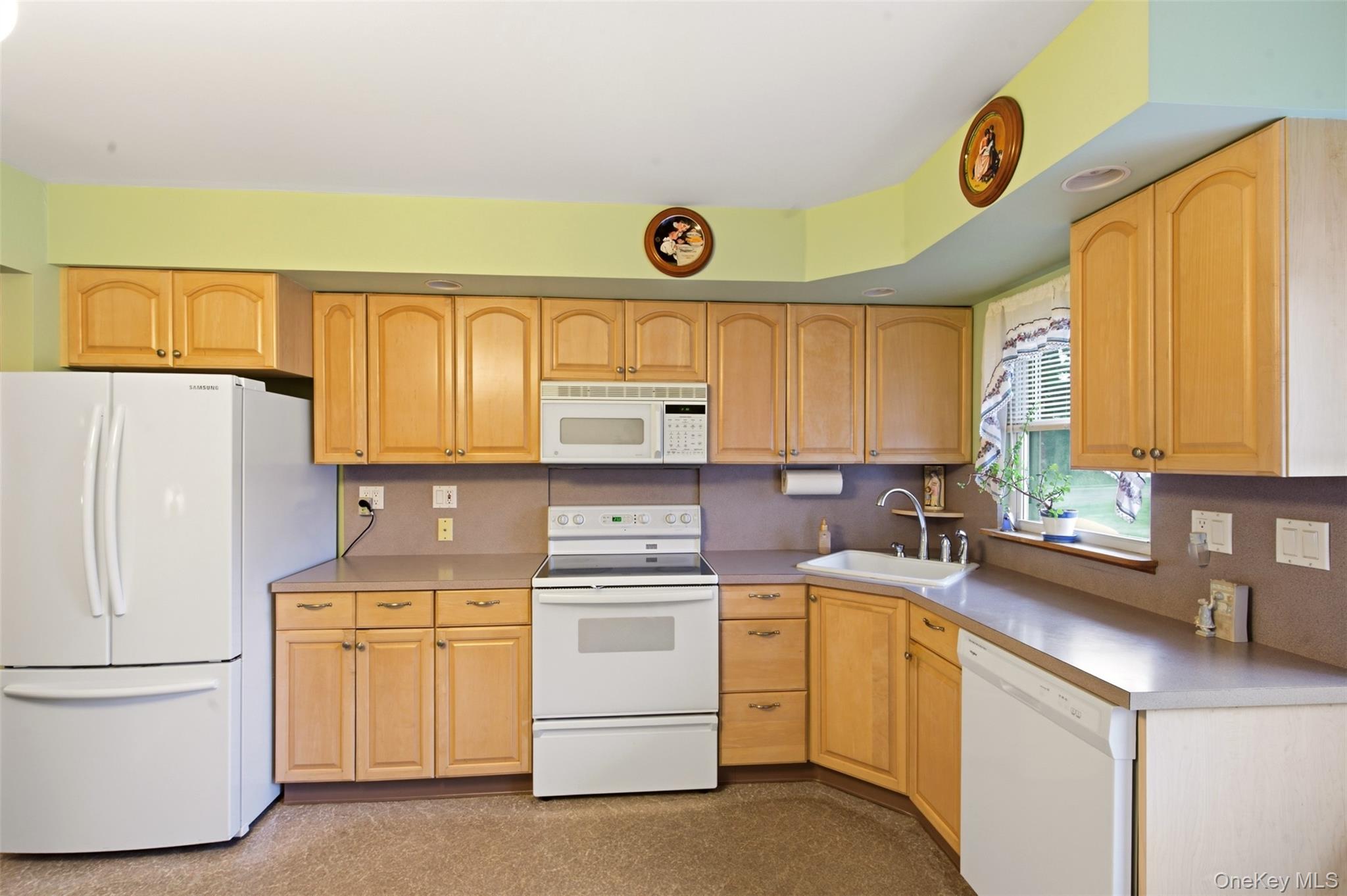 238 Blackpool Court, Unit A photo 5