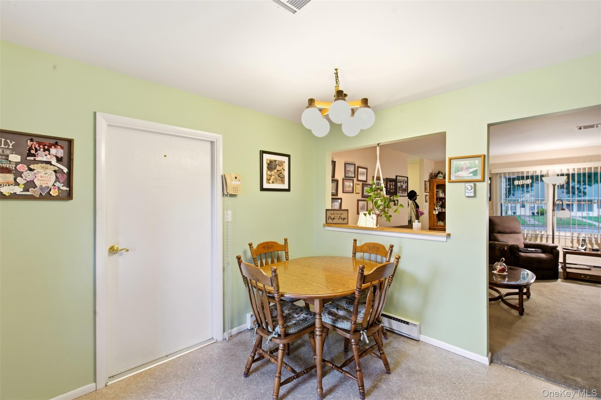 238 Blackpool Court, Unit A photo 6