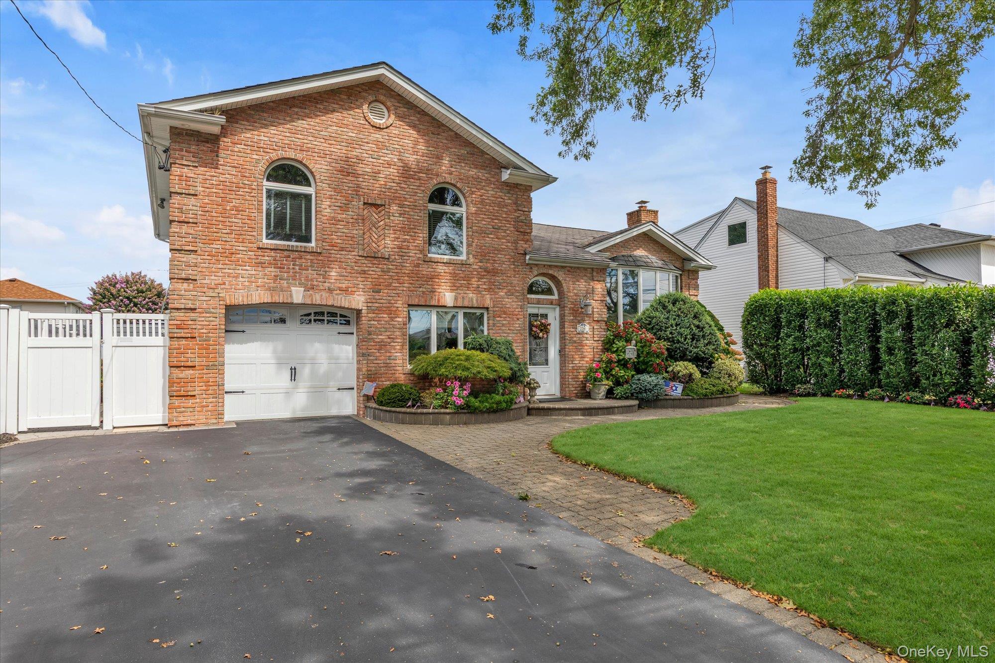 2781 S Saint Marks Avenue – For Sale photo 2