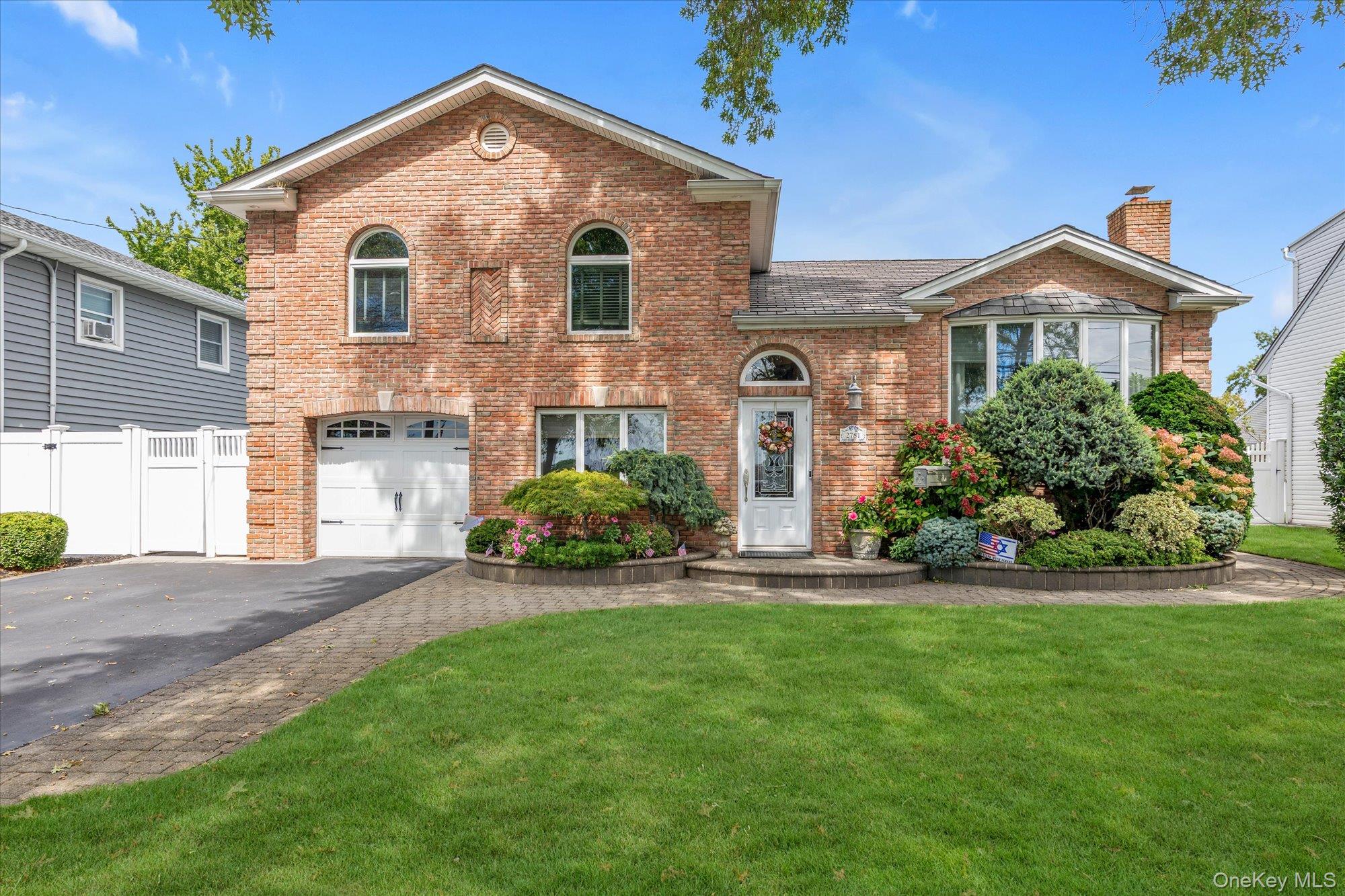 2781 S Saint Marks Avenue – For Sale
