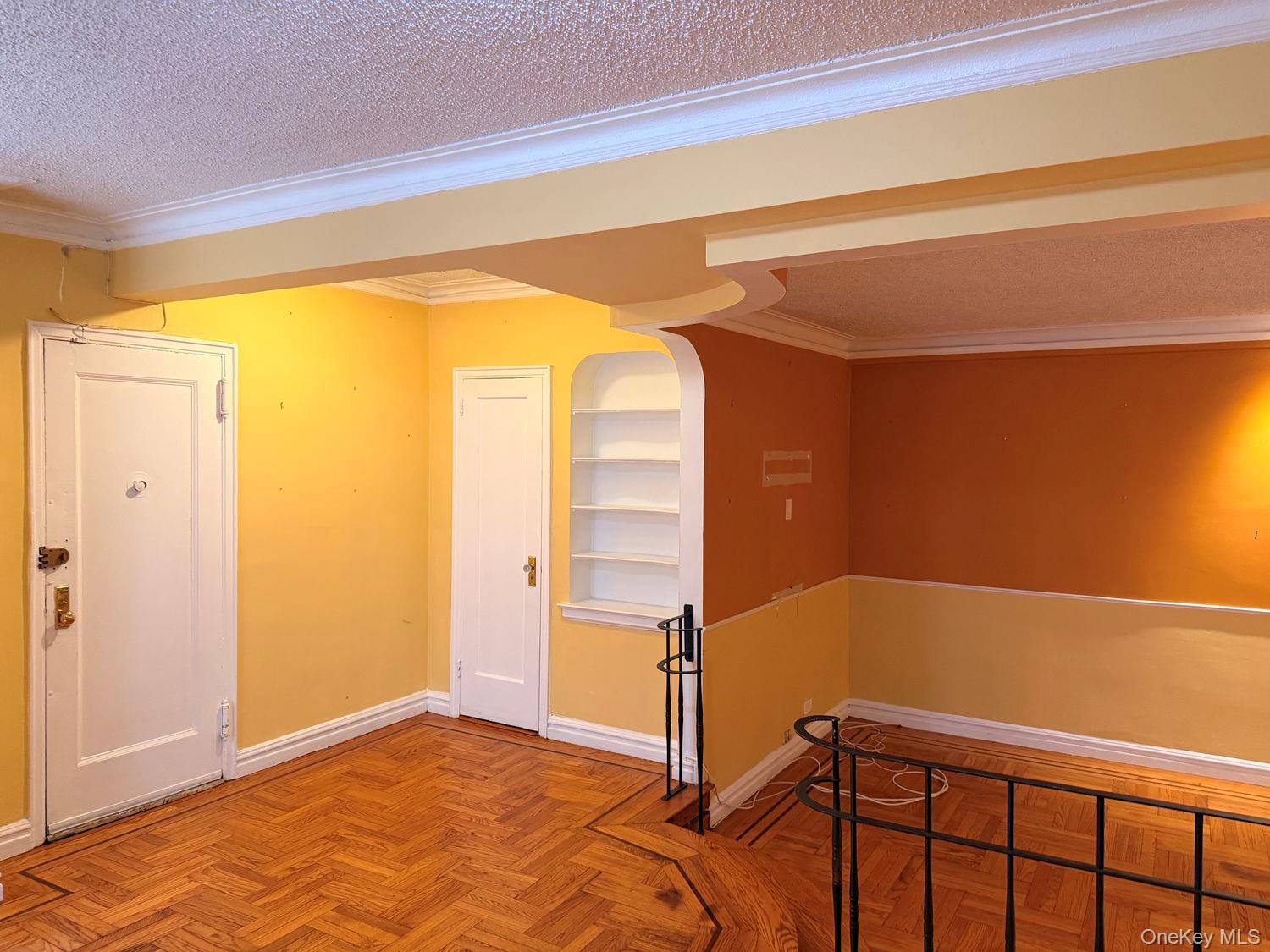 601 Pelham Parkway N, Unit 108 photo 11