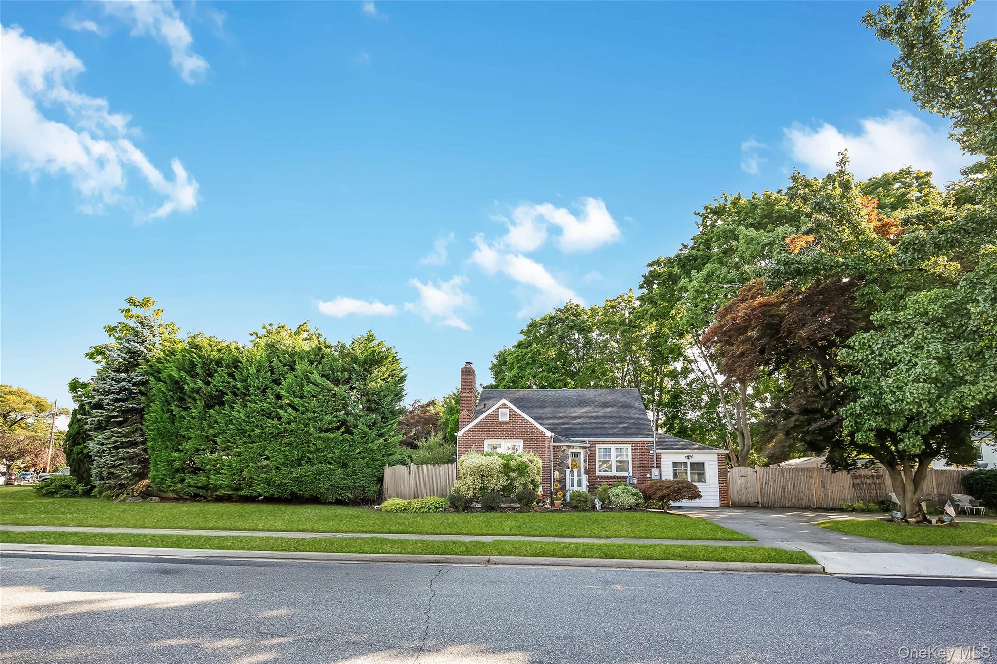 42 Spencer Street – For Sale