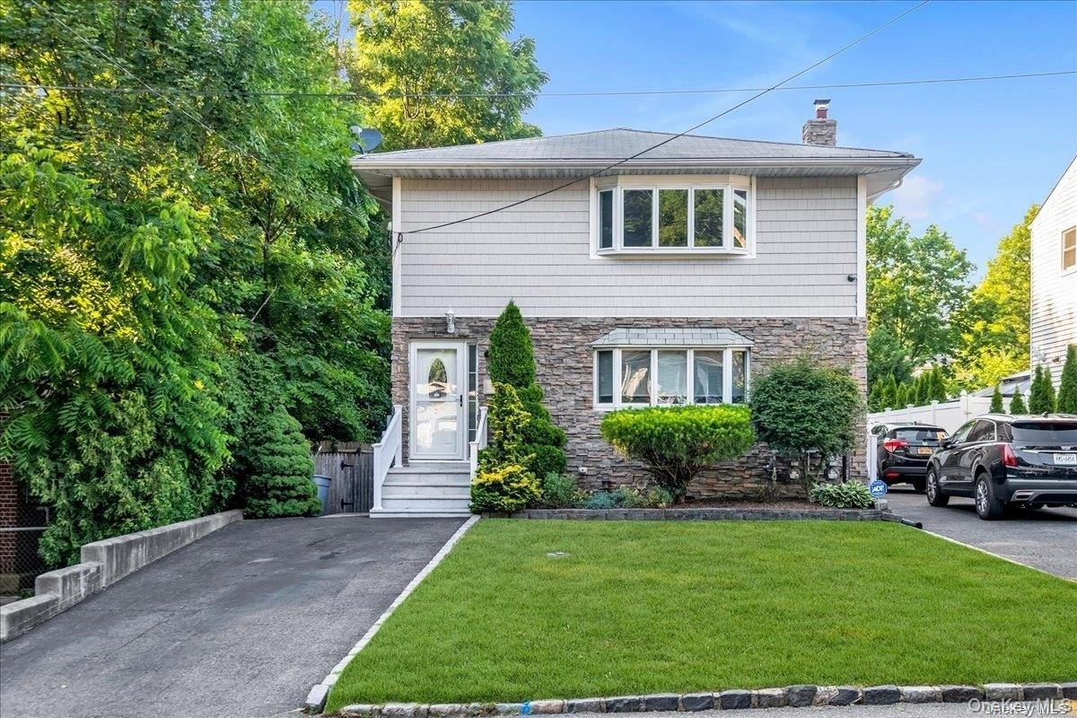 49 Neulist Avenue, Unit 2nd Fl