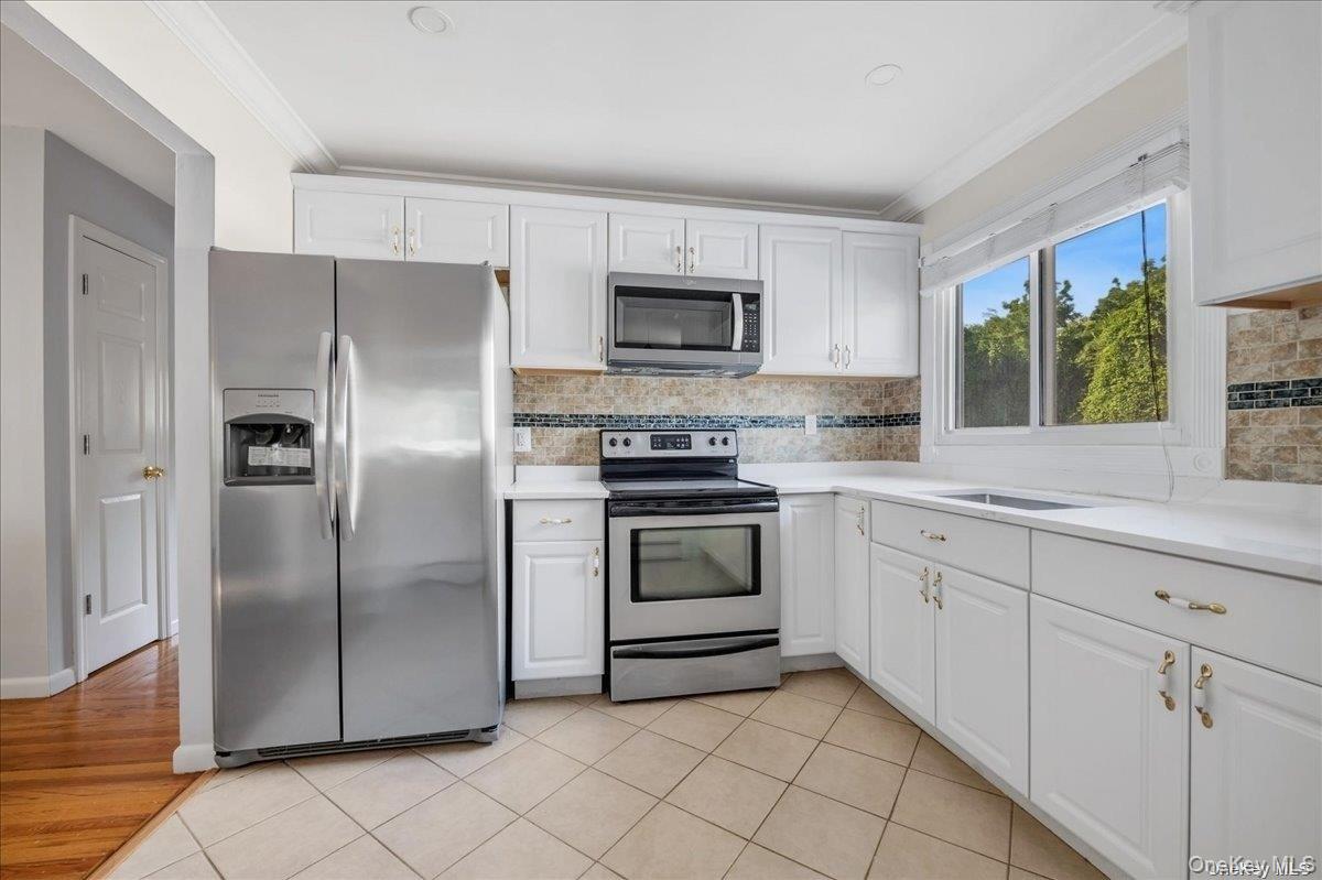 49 Neulist Avenue, Unit 2nd Fl photo 7