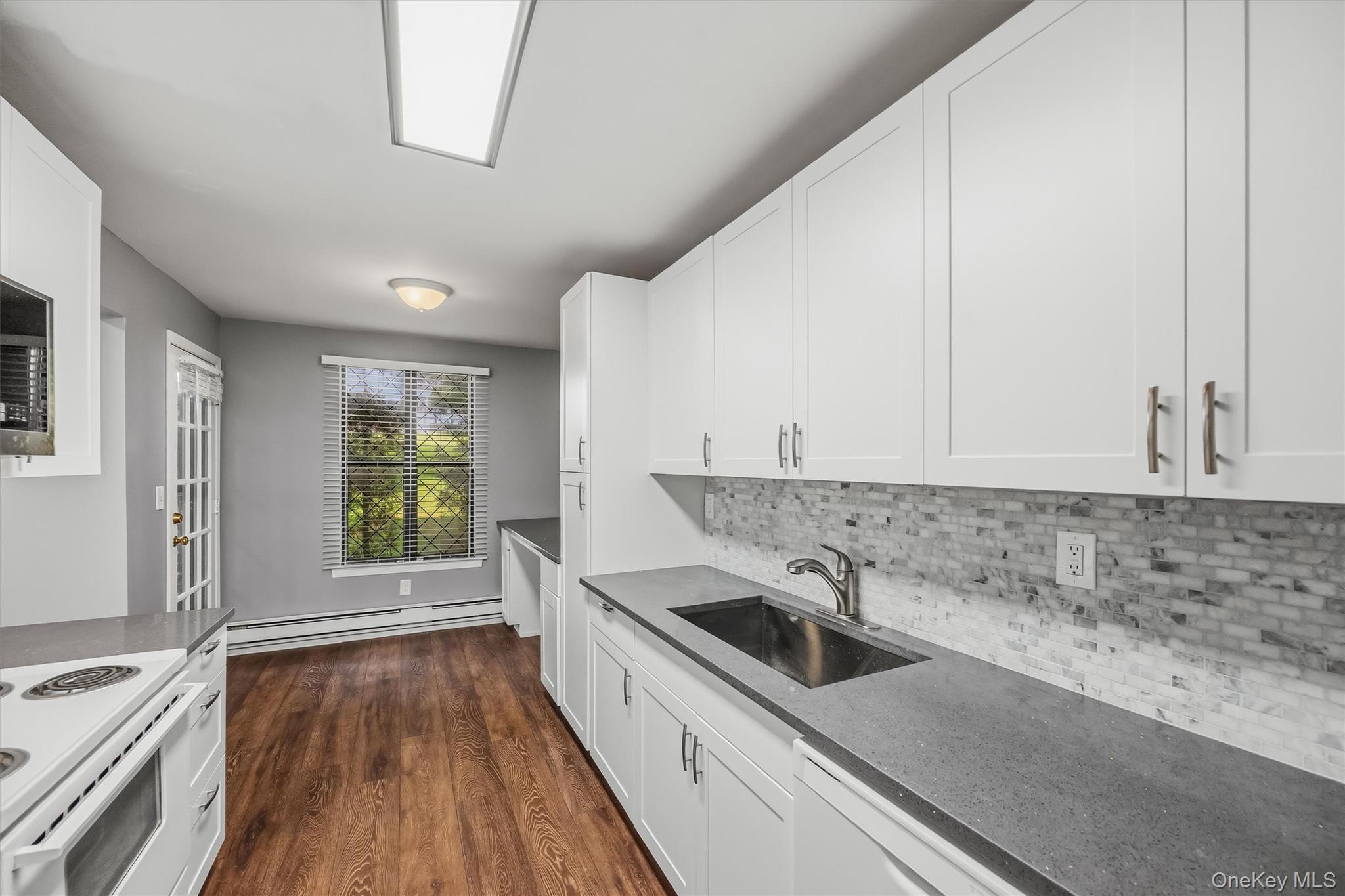 631 Sierra Vista Lane, Unit Bldg 21 photo 11