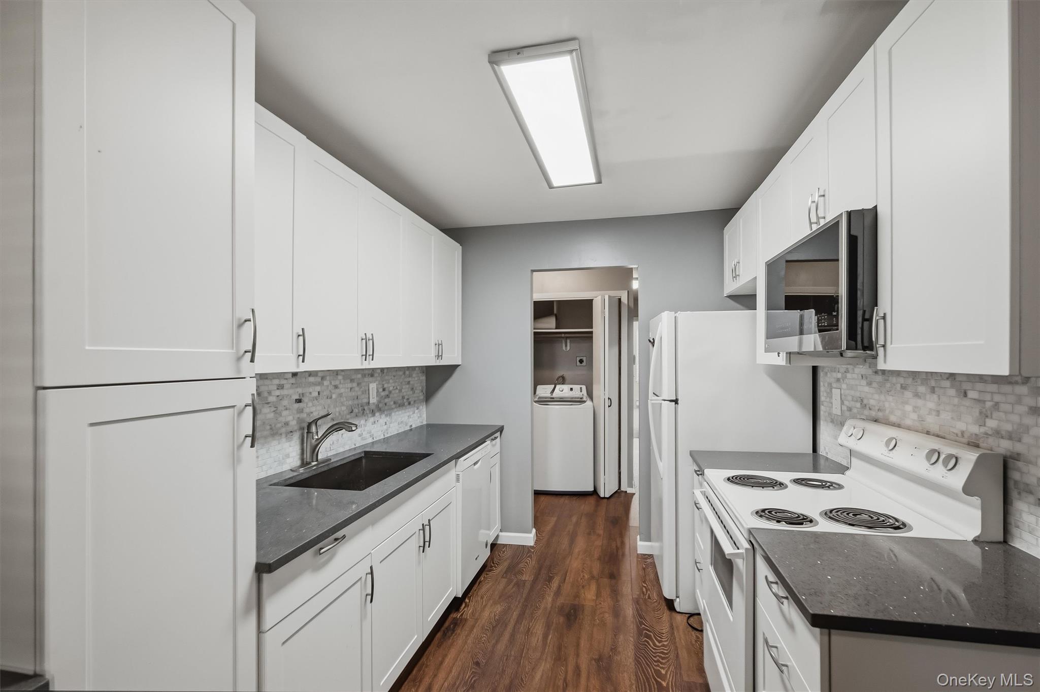631 Sierra Vista Lane, Unit Bldg 21 photo 14
