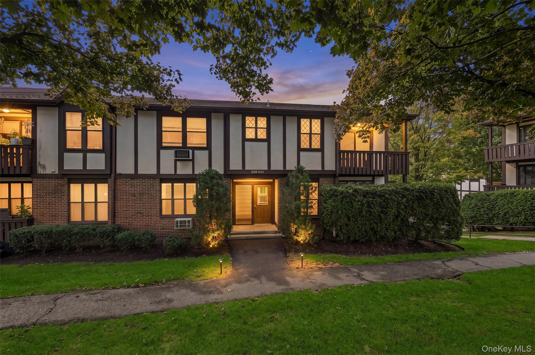 631 Sierra Vista Lane, Unit Bldg 21