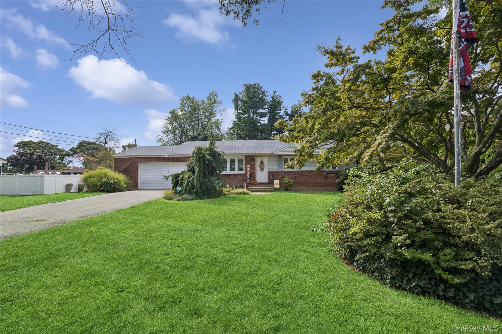 31 Ketay Drive N – For Sale photo 7