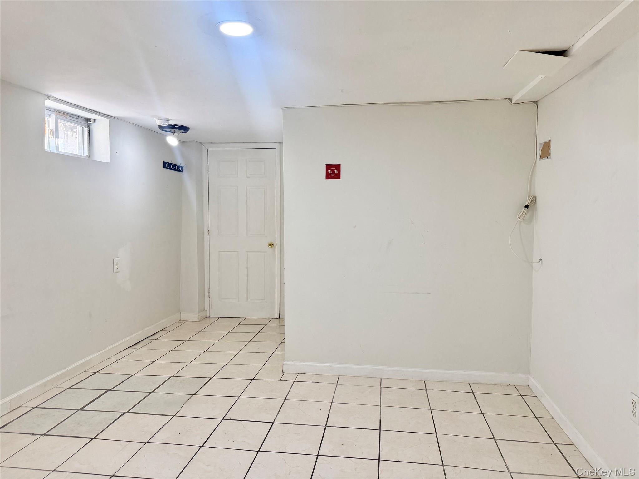 59-18 154th Place – For Sale photo 3