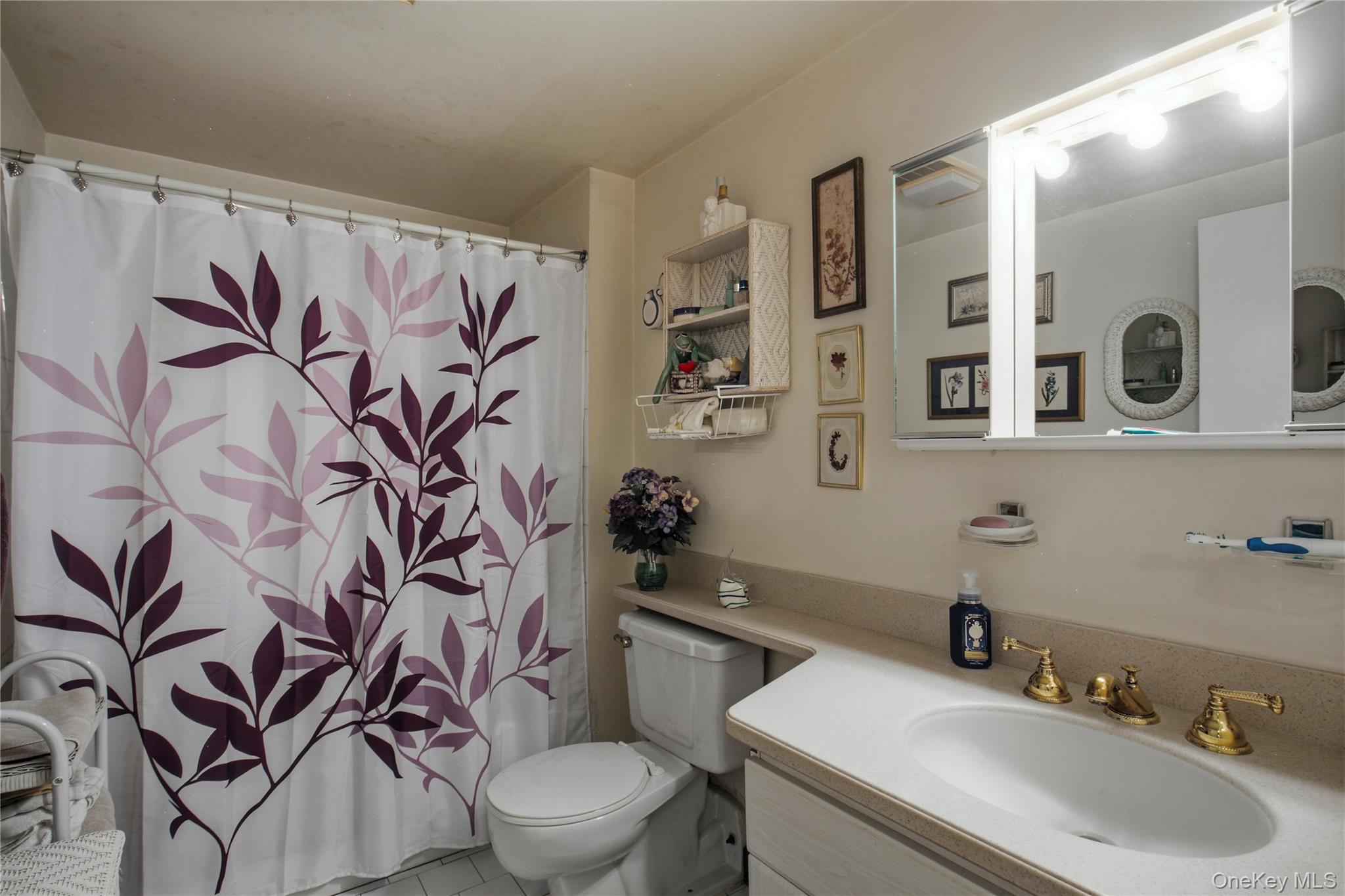 1376 Midland Avenue, Unit 105 photo 17