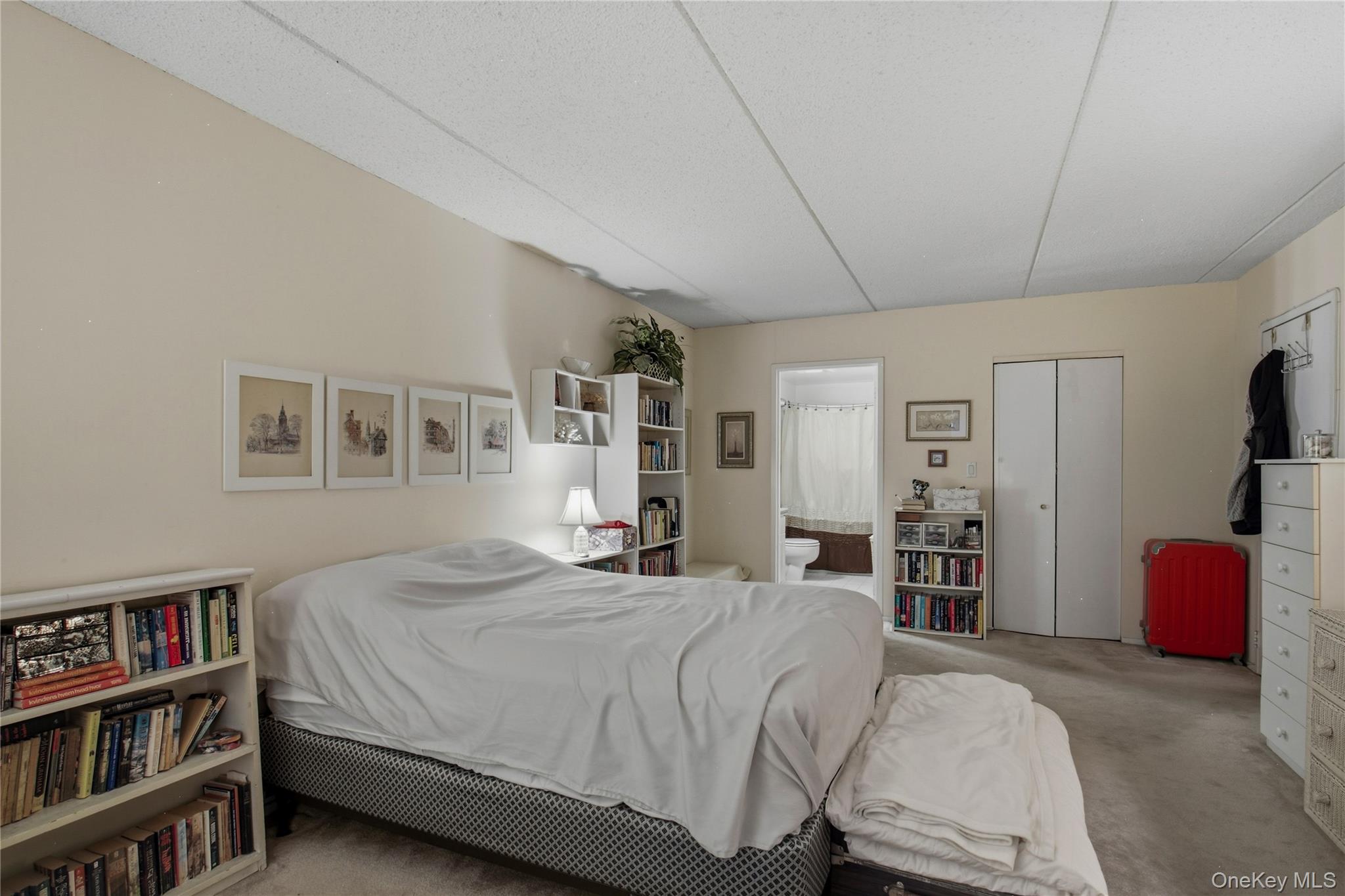 1376 Midland Avenue, Unit 105 photo 13