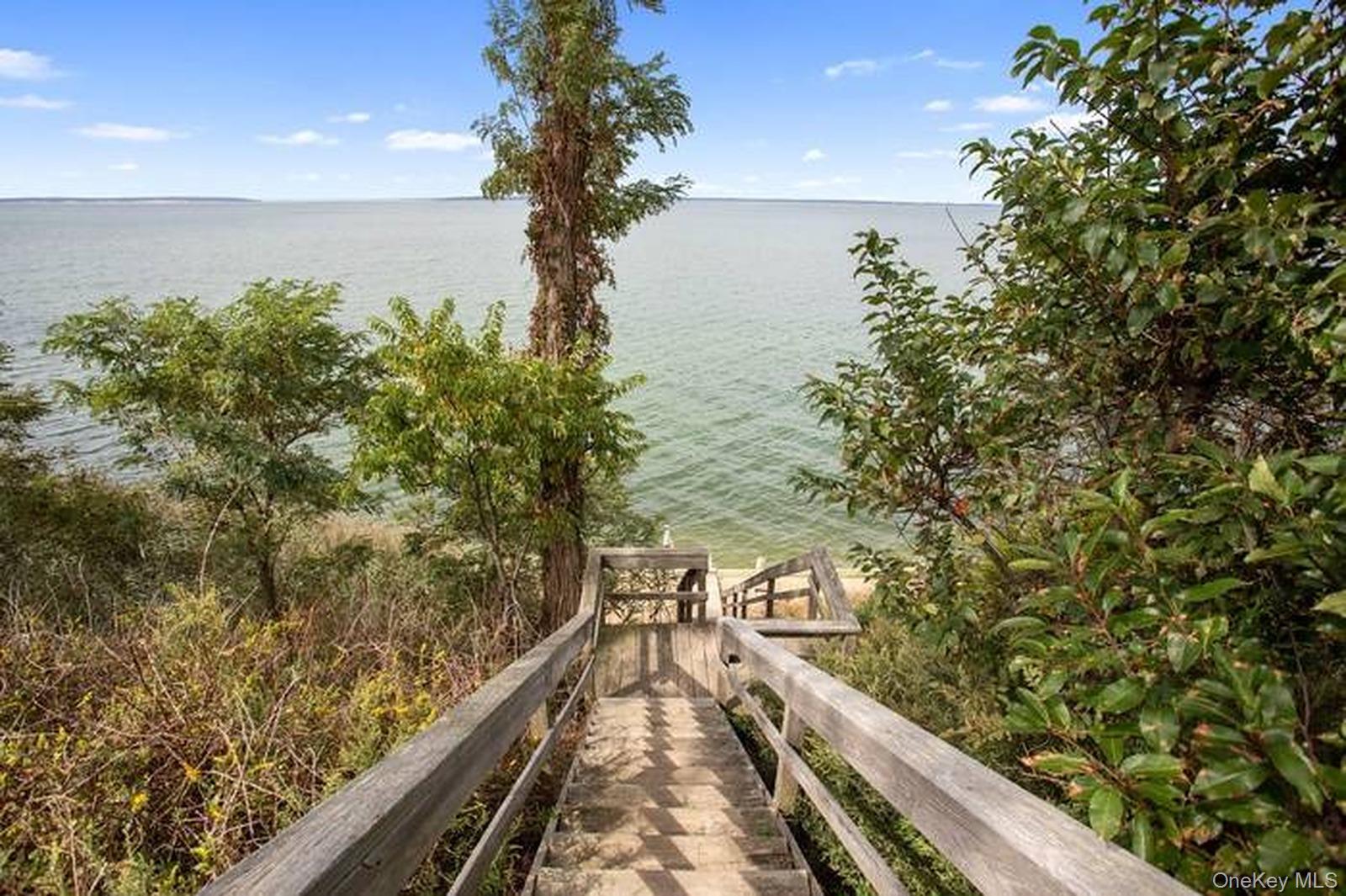 45 Shadyrest Drive – For Sale photo 27