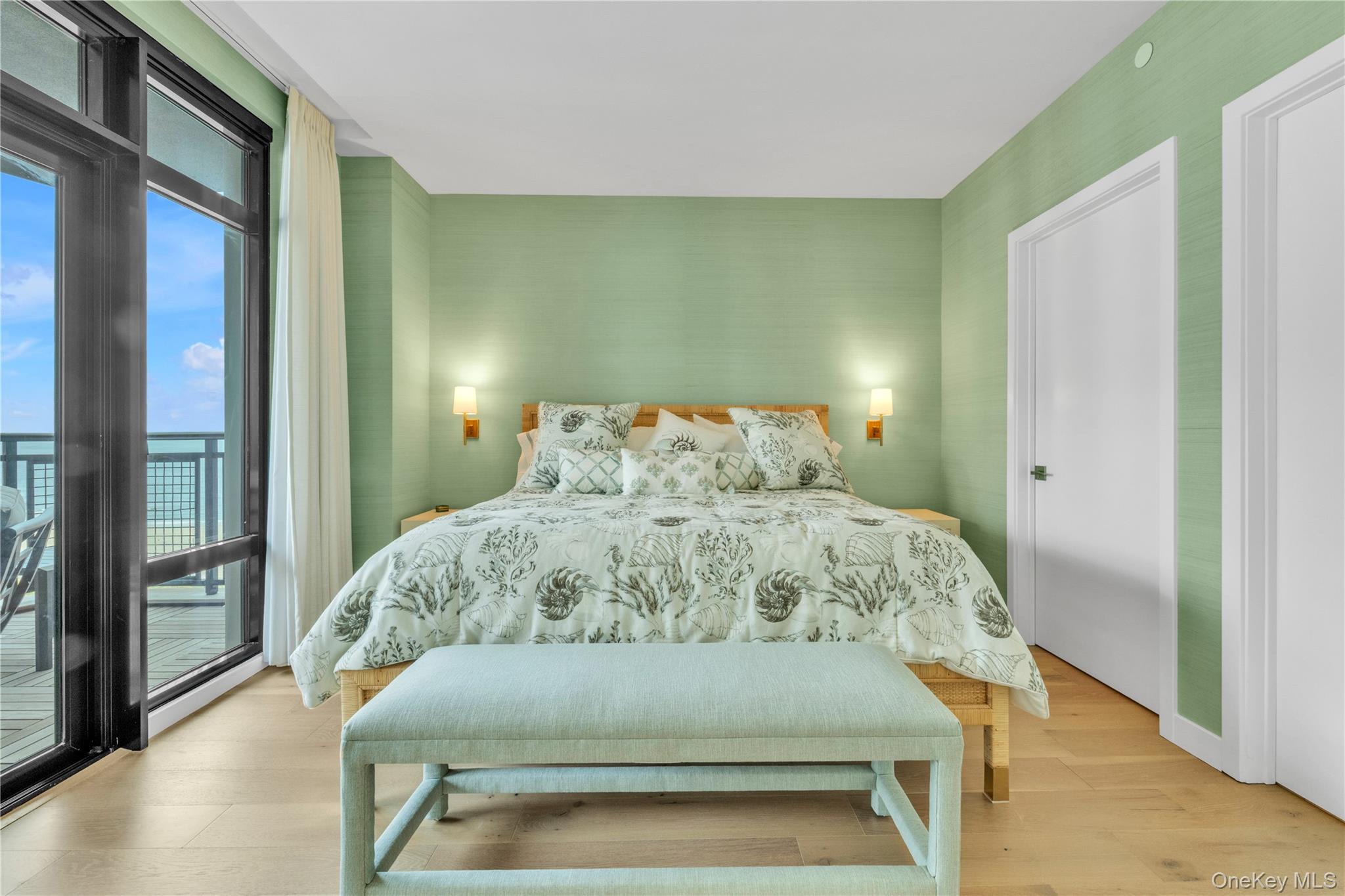 100 Boardwalk, Unit 904A photo 11
