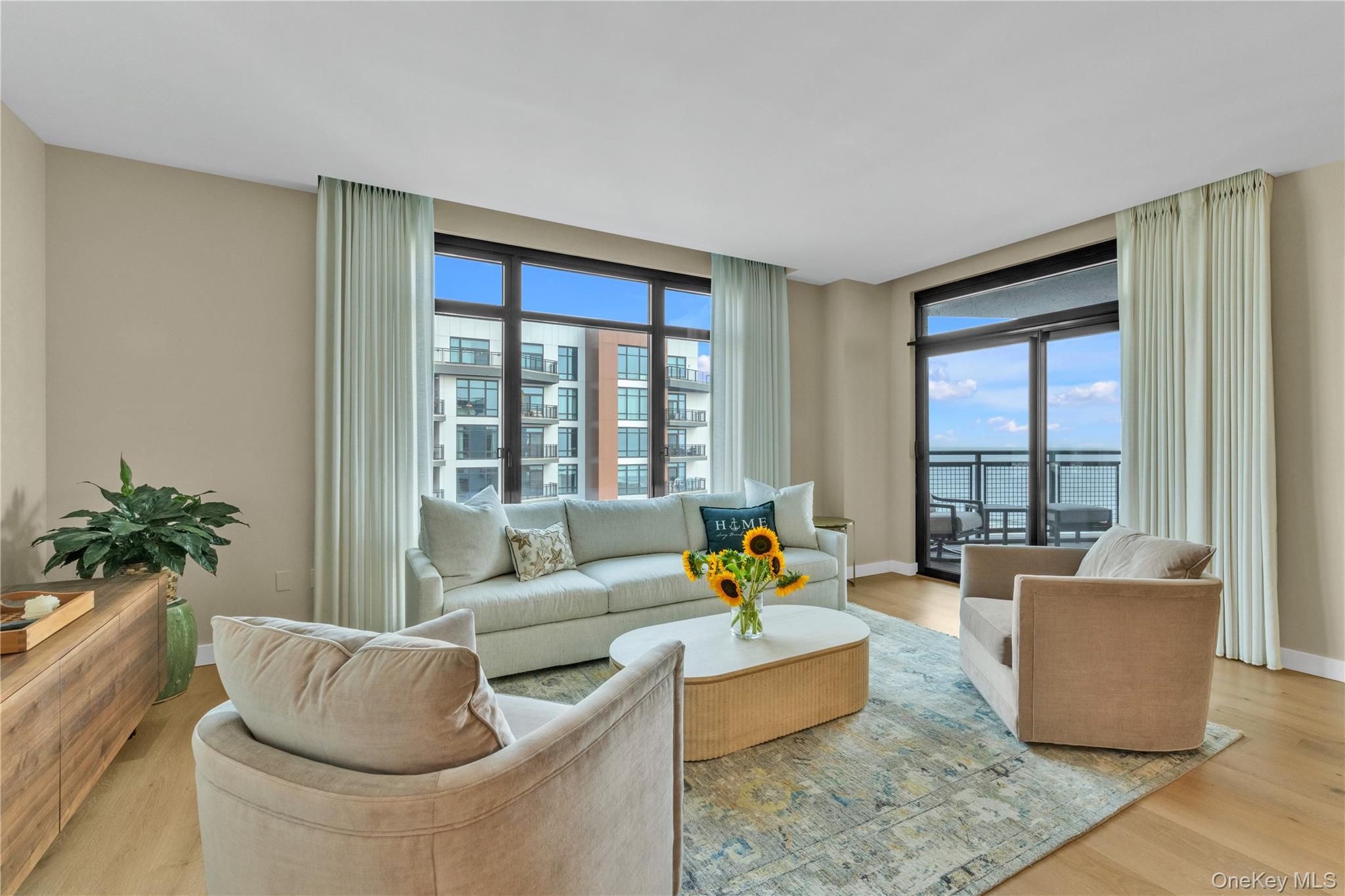 100 Boardwalk, Unit 904A
