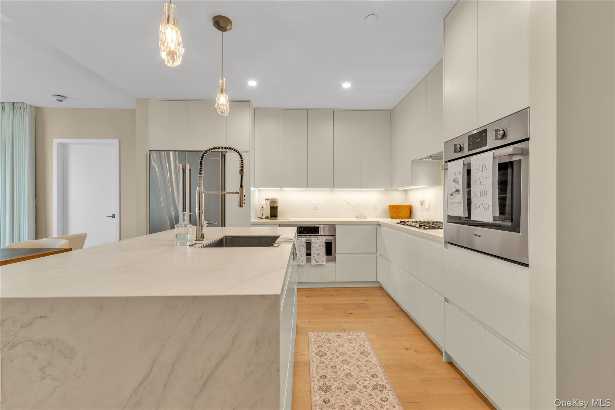 100 Boardwalk, Unit 904A photo 7