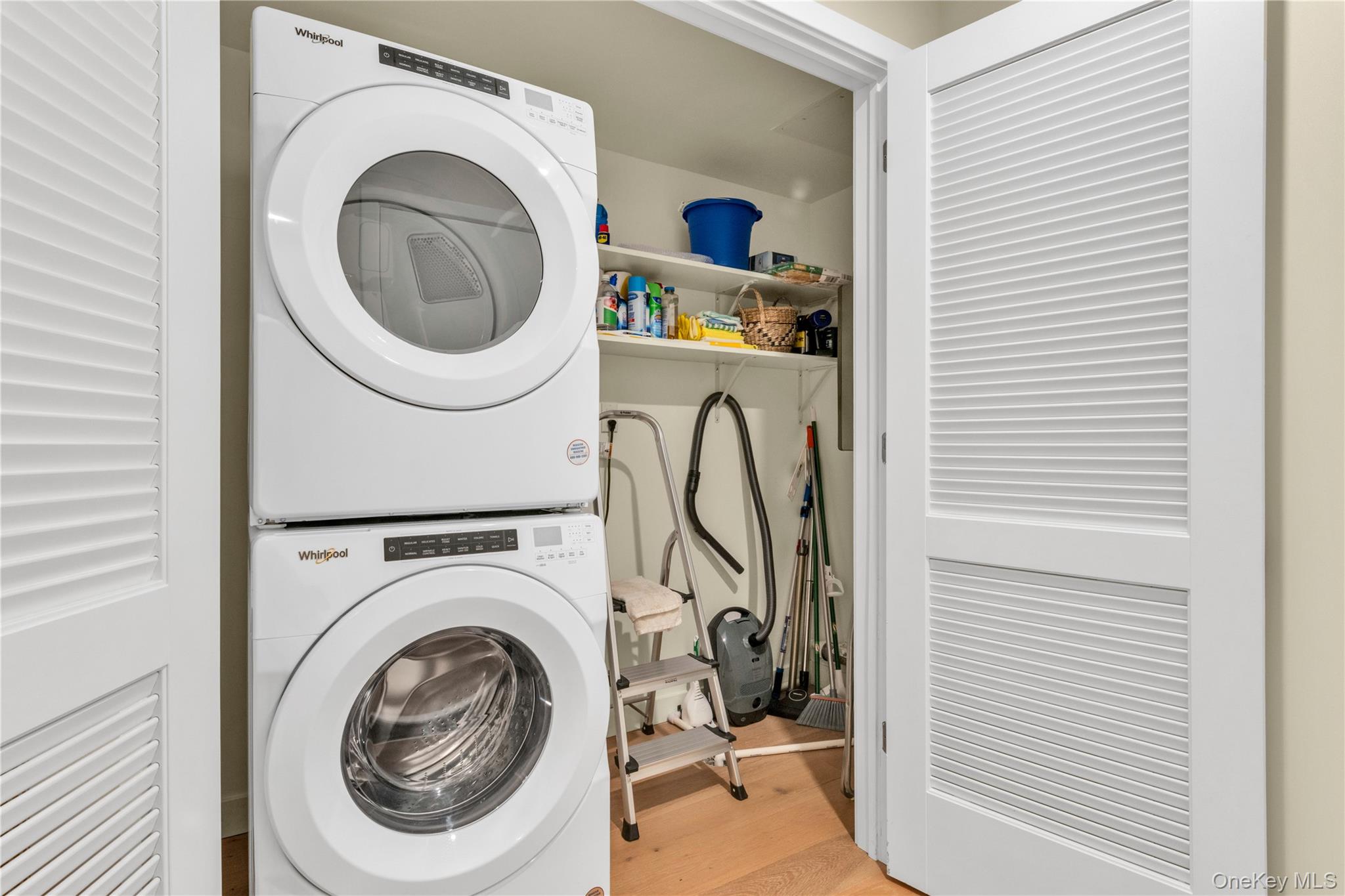 100 Boardwalk, Unit 904A photo 22