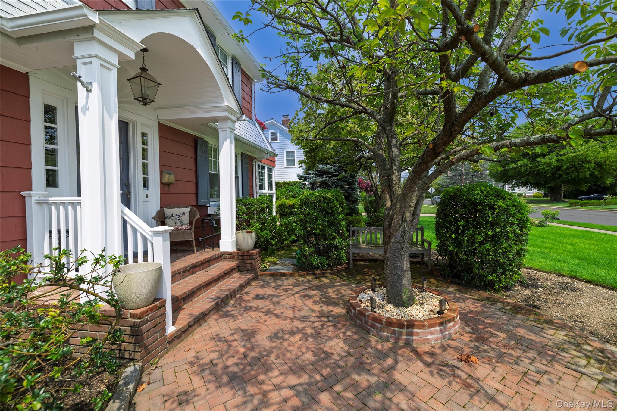 66 S Lewis Place – For Sale photo 3