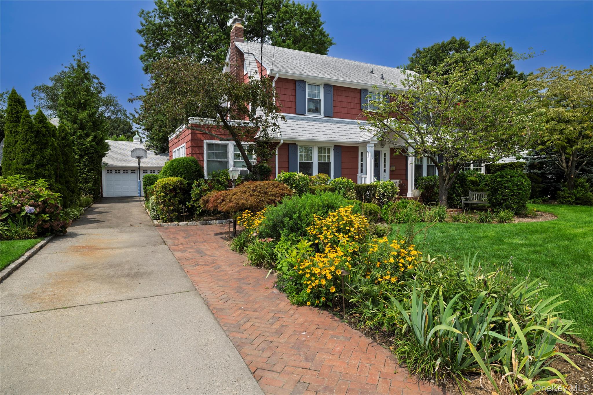 66 S Lewis Place – For Sale