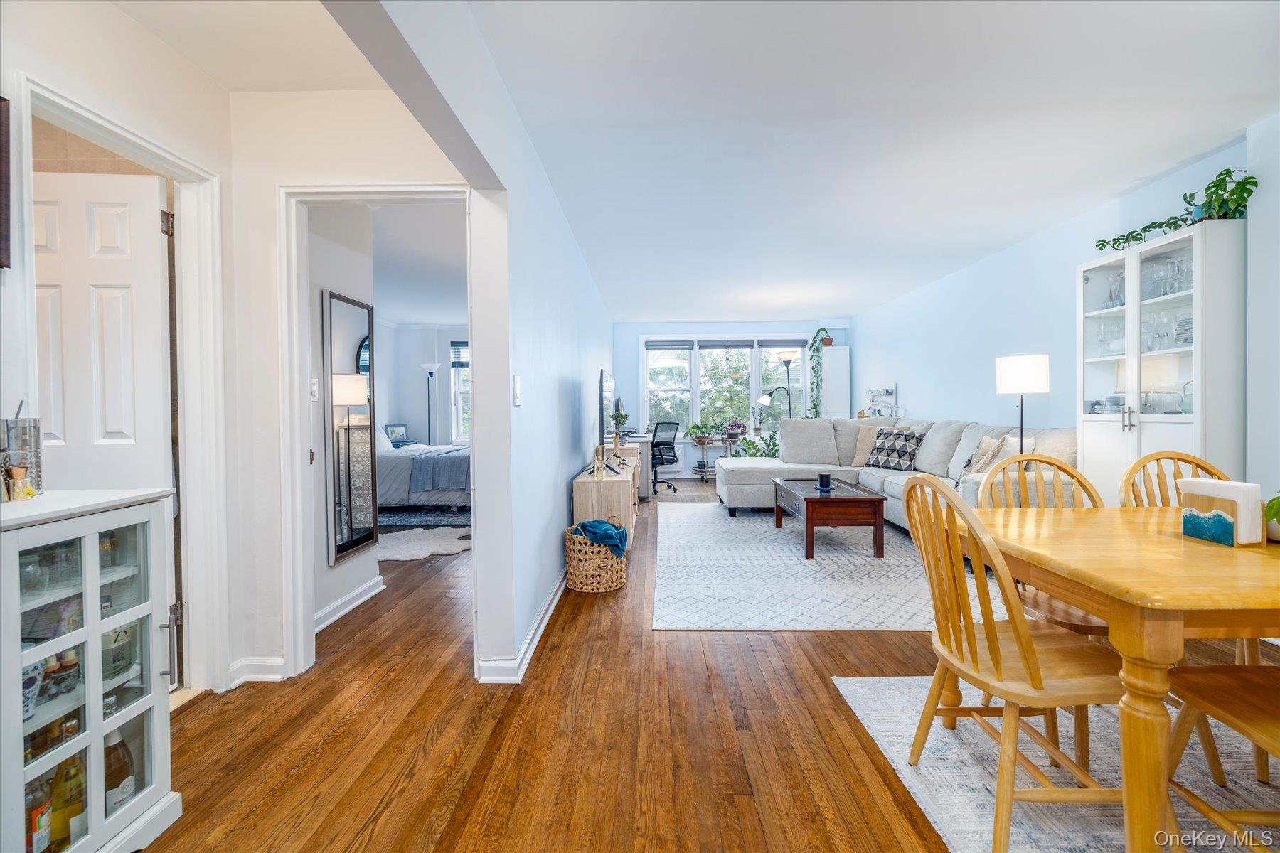 1 E Broadway Ave, Unit 3C photo 2