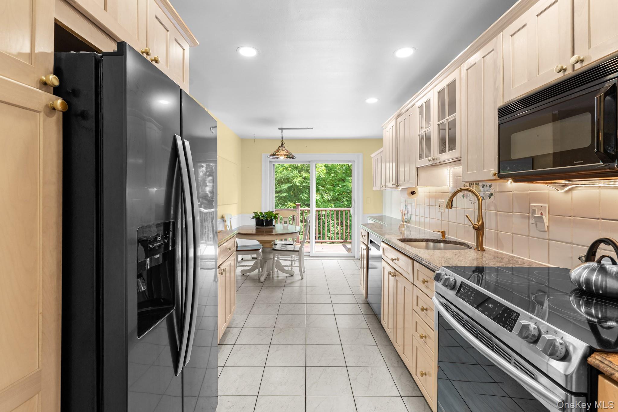 3 Douglas Drive – For Sale photo 8