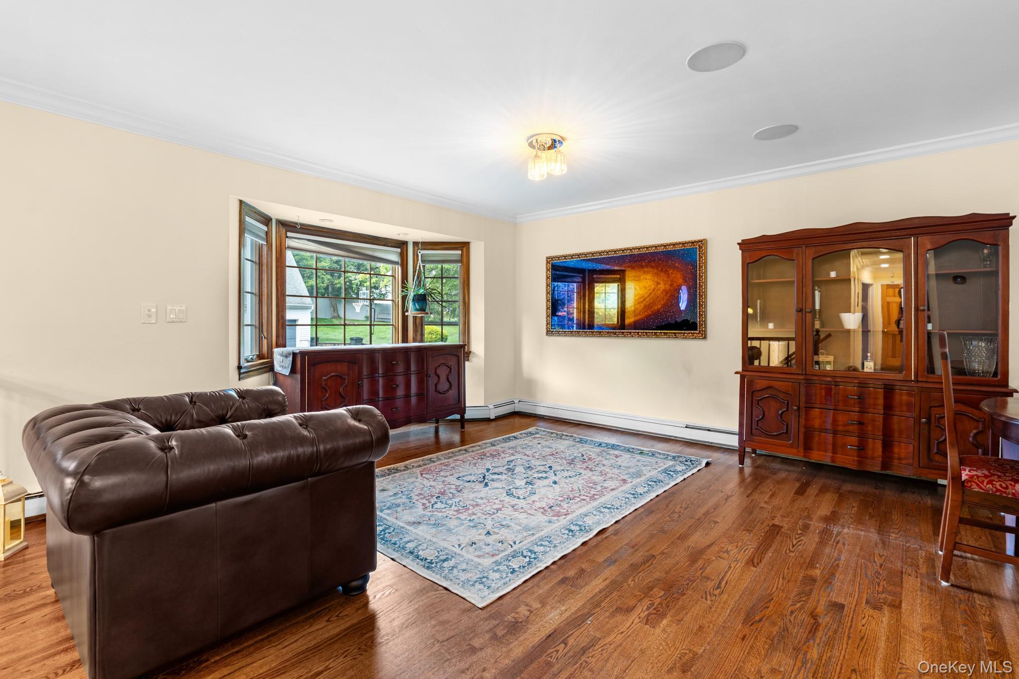 3 Douglas Drive – For Sale photo 3