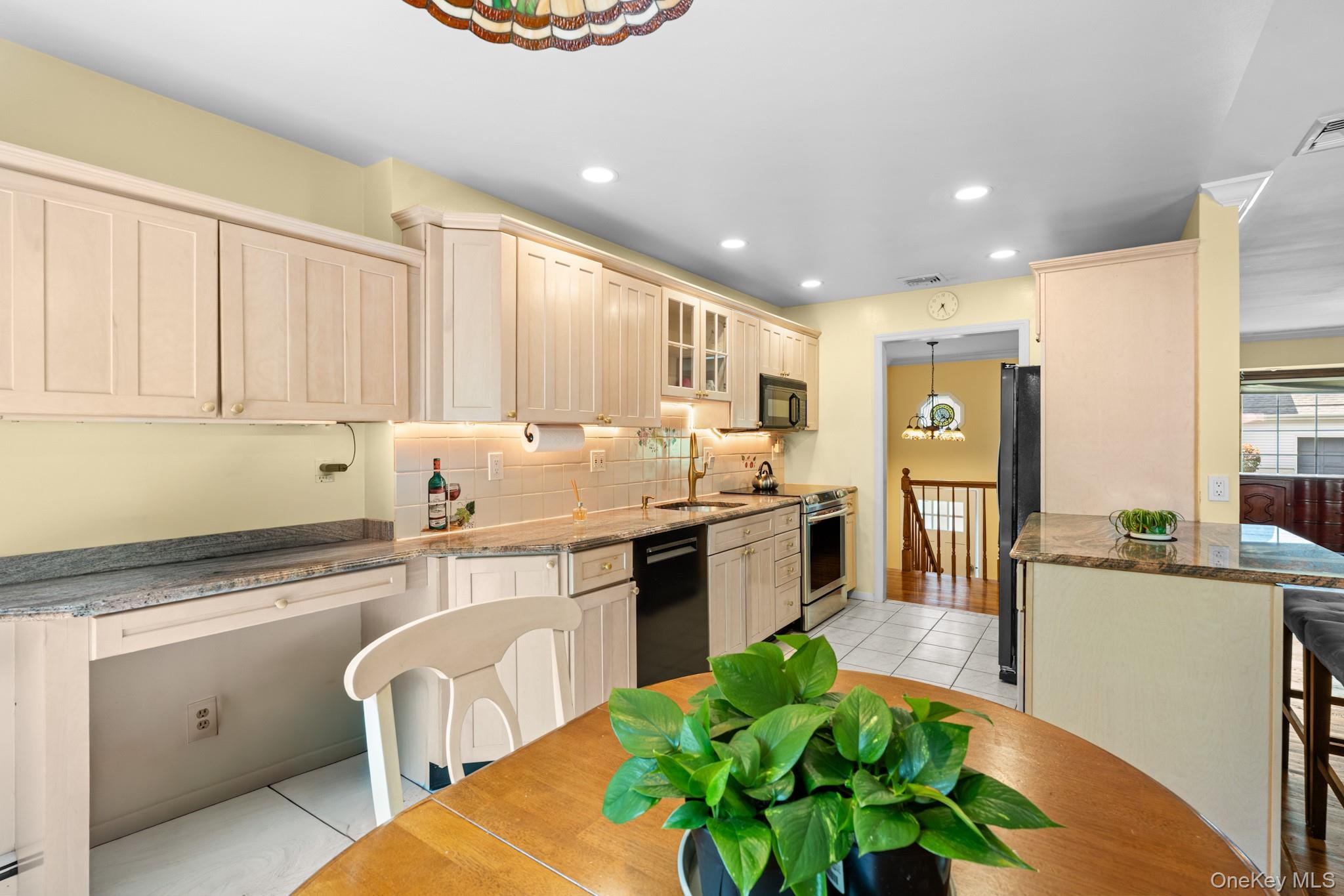 3 Douglas Drive – For Sale photo 9