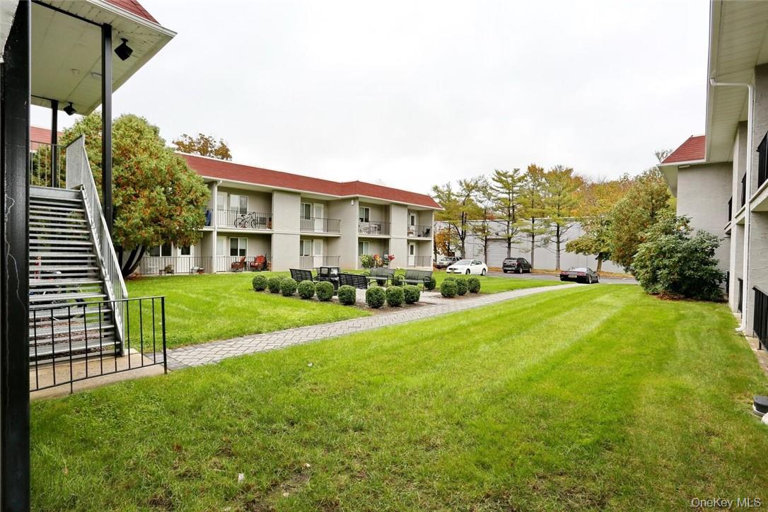 30 N Route 9W, Unit 37 photo 11