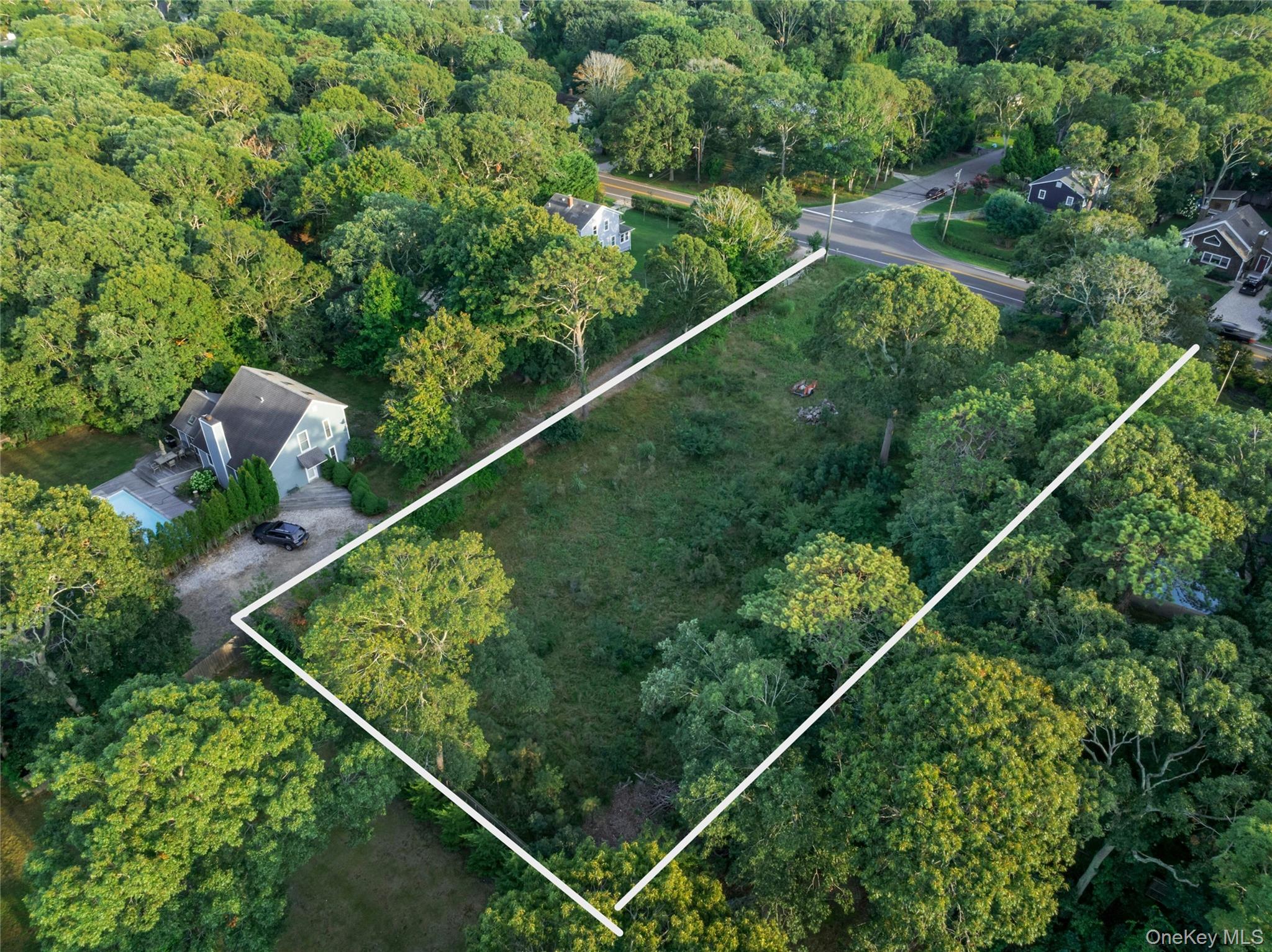 115 Bay Avenue E – For Sale