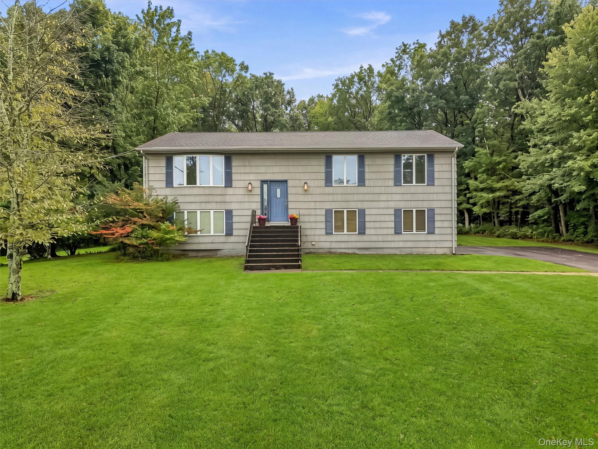 20 Amy Todt Drive – For Sale photo 2