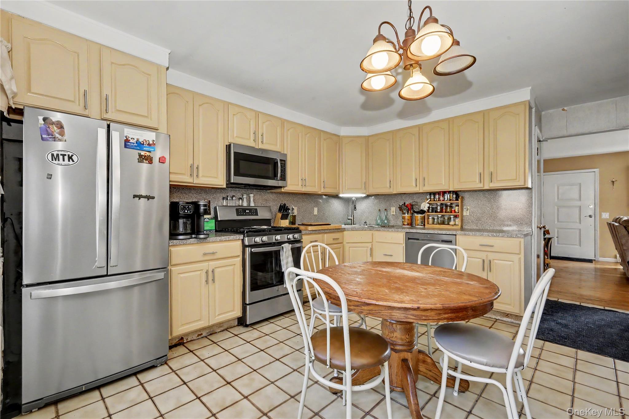 33 a/k/a 29 Stillwell Avenue – For Sale photo 3