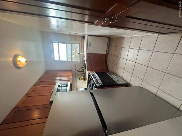 6 Arlington Street Avenue, Unit 2B photo 2