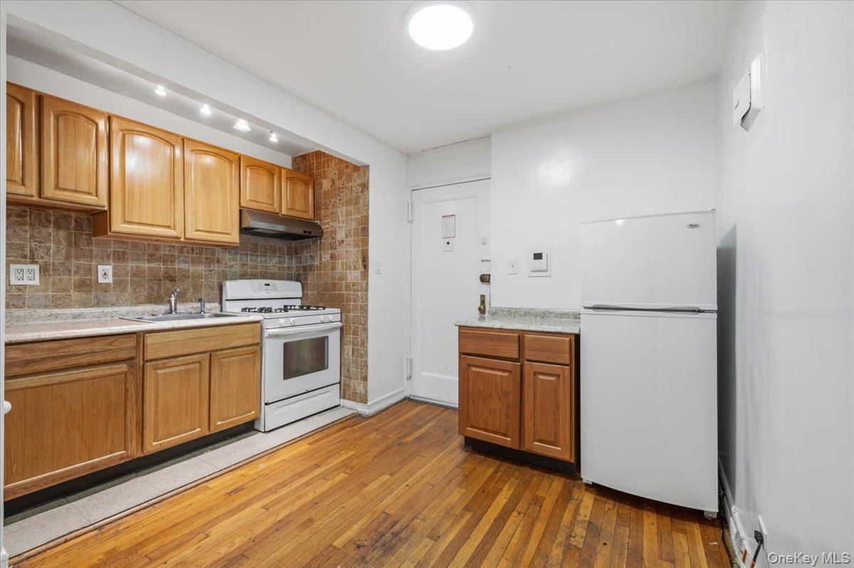 9255 Shore Road, Unit 3C photo 5