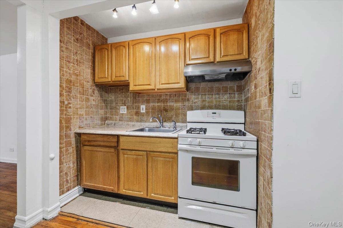 9255 Shore Road, Unit 3C photo 13