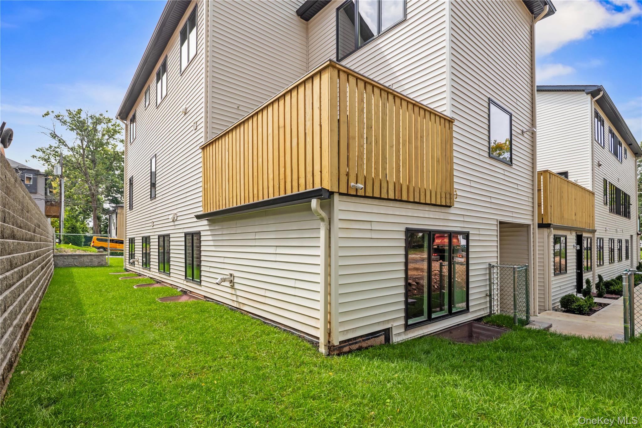 41 Saddle River Road, Unit 111 photo 33