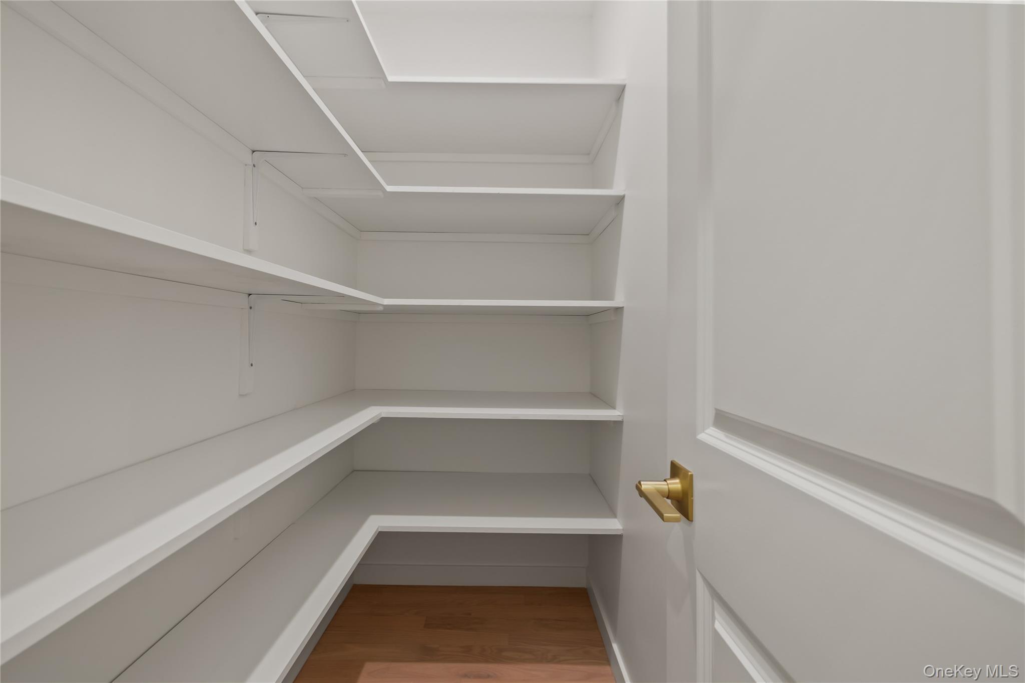 41 Saddle River Road, Unit 111 photo 15