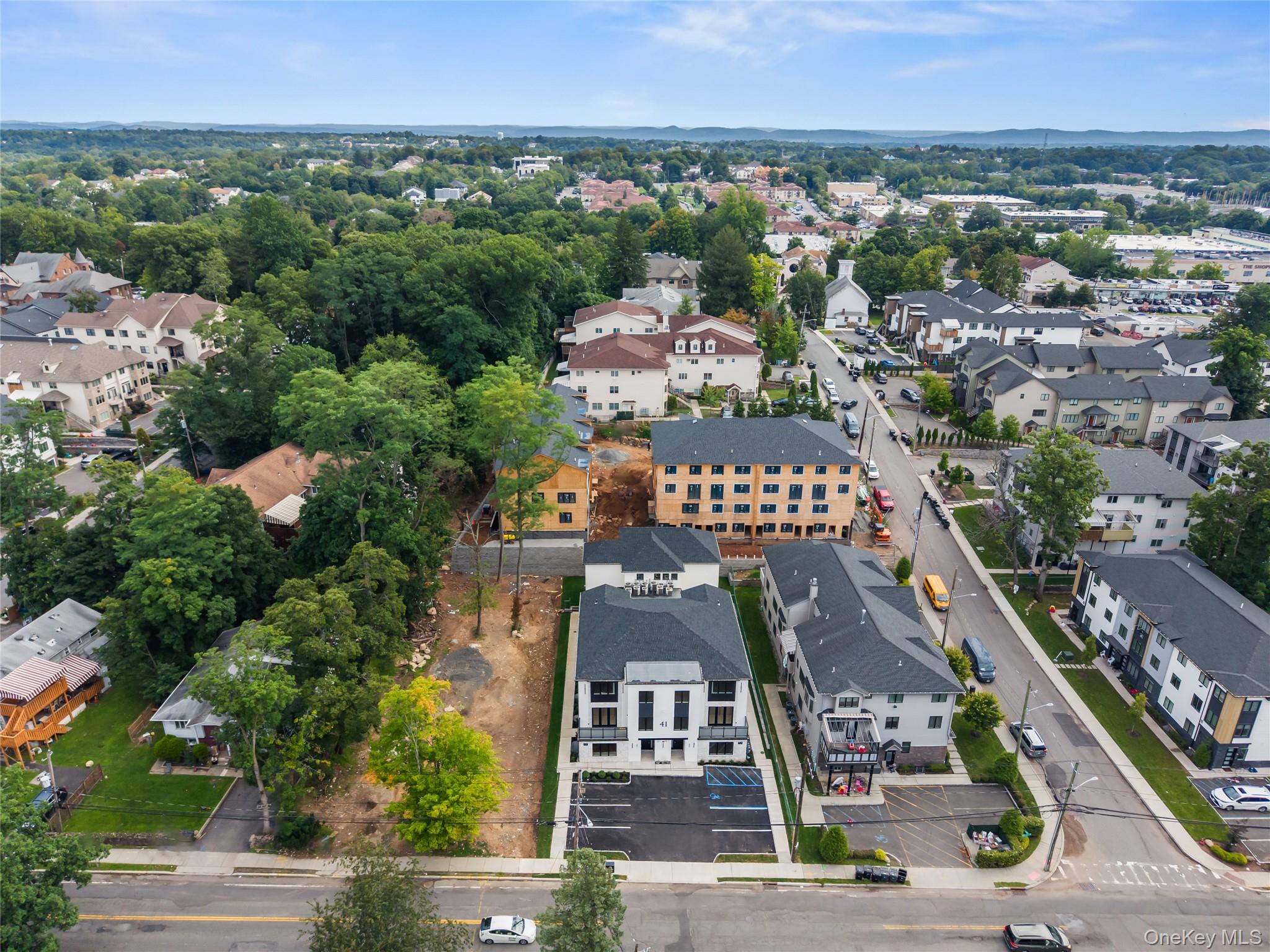 41 Saddle River Road, Unit 111 photo 36